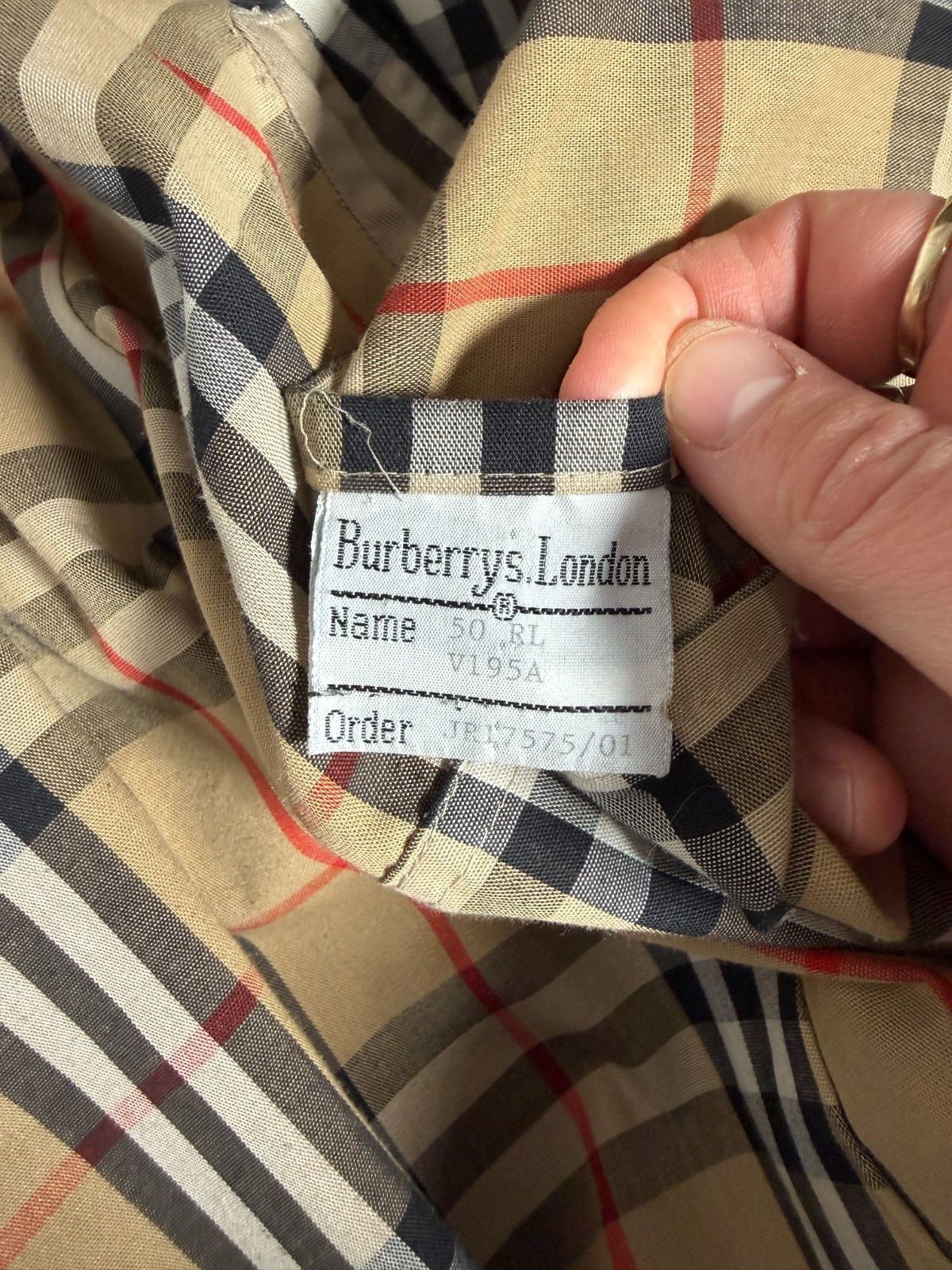 Burberry Vintage Burberry London Checkered Linning Beige Trench Coat Size US M / EU 48-50 / 2 - 9 Thumbnail