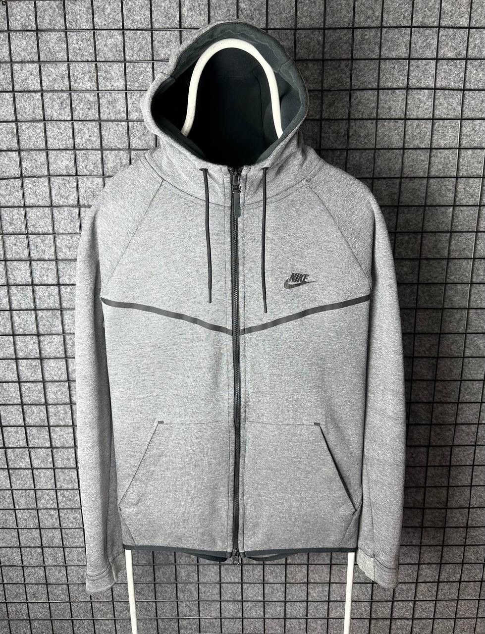 Nike Nike tech fleece zip hoodie hype size XLarge Size US XL / EU 56 / 4 - 1 Thumbnail