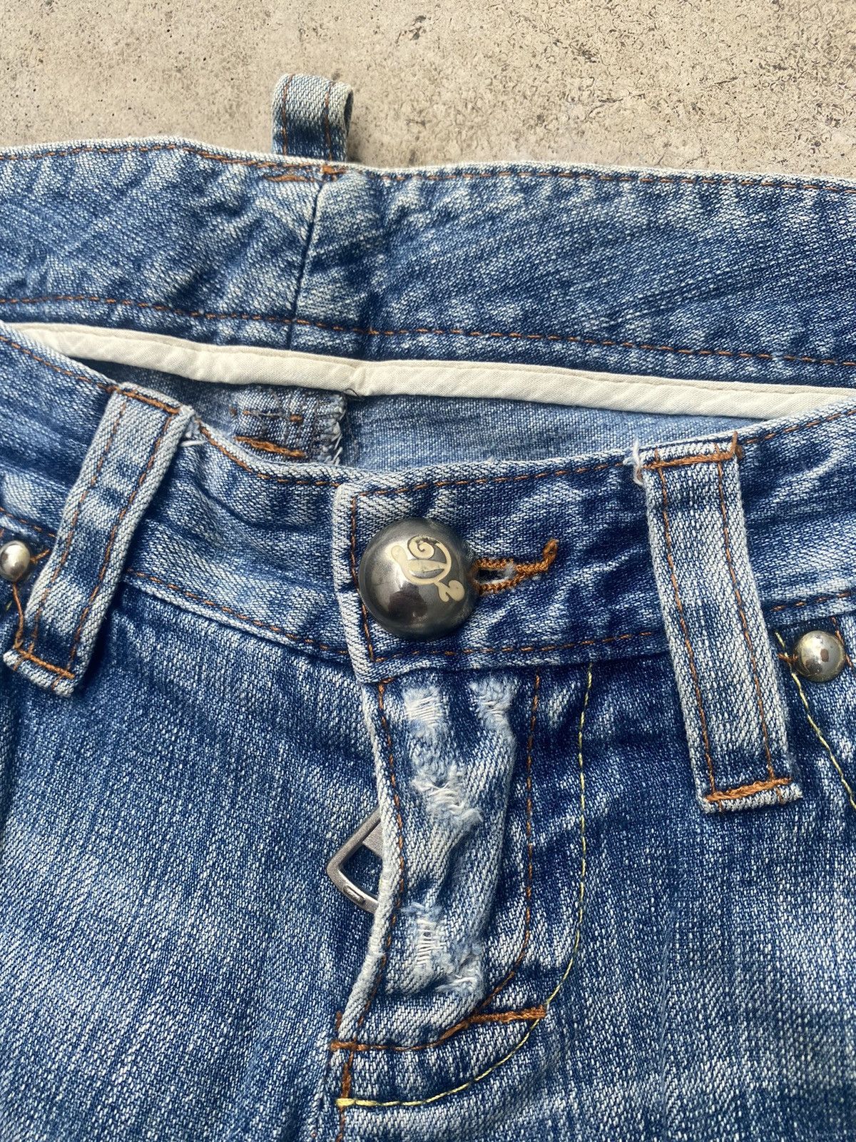 Designer × Dsquared2 × If Six Was Nine Flare Jeans Dsquared2 Faded Blue Low Rise Size US 31 - 11 Thumbnail