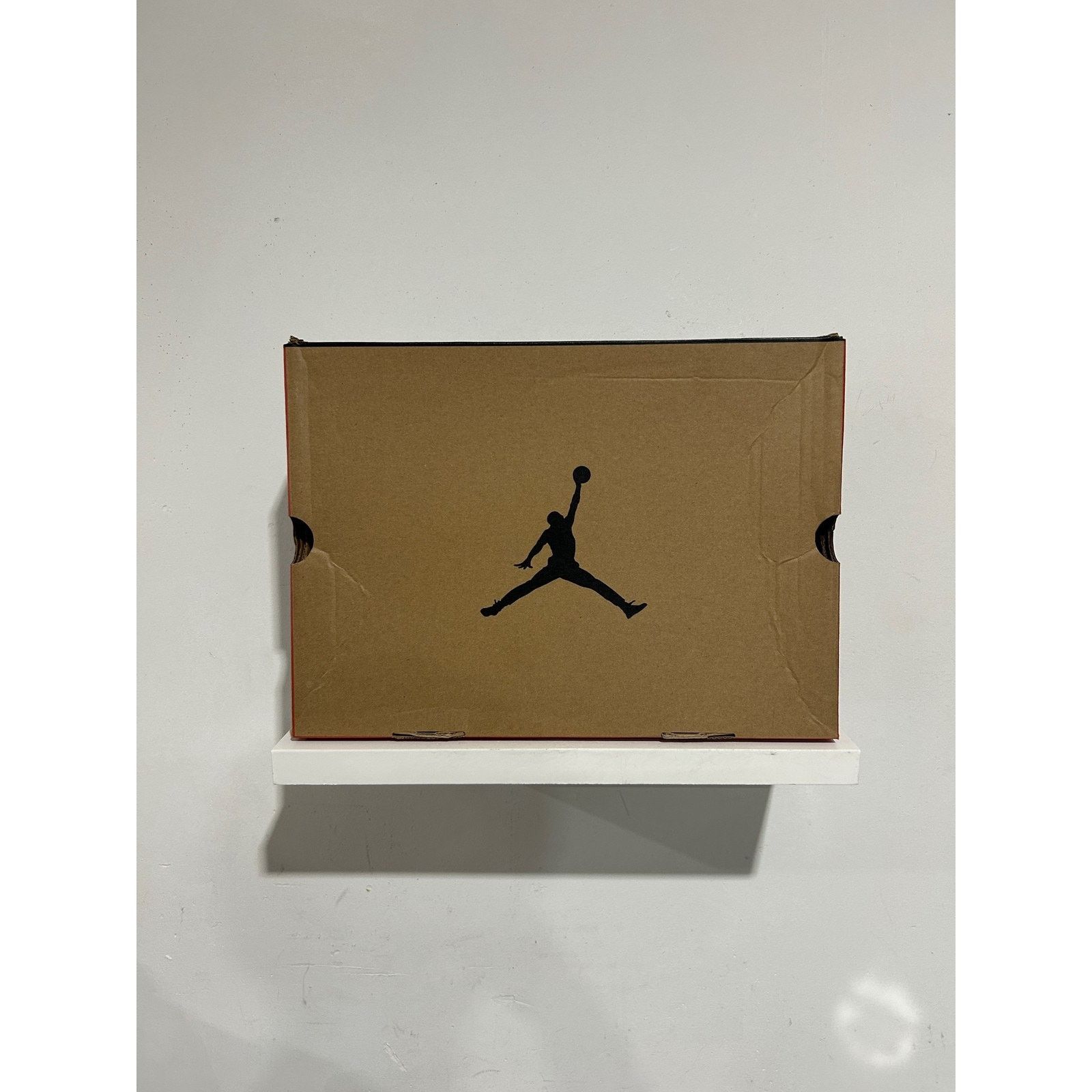 Nike JORDAN 12 RETRO BARONS SIZE 11 PREOWNED Size US 11 / EU 44 - 7 Thumbnail