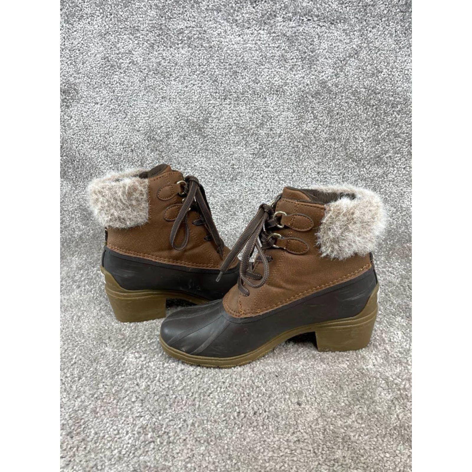 Sperry VINTAGE Sperry Women’s Duck Boots Size 8 Brown Leather Faux Fur Lined Casual Winter Fall Spring Summer Shoes Size US 8 / IT 38 - 7 Thumbnail