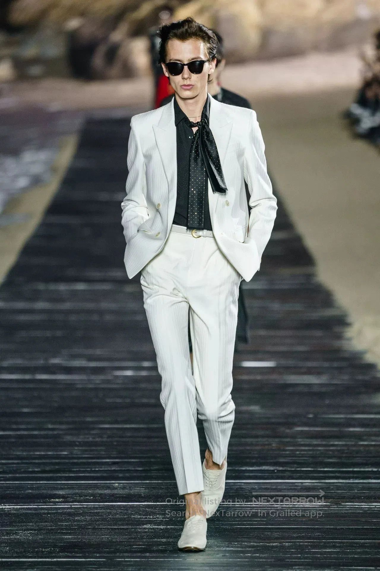 Saint Laurent Paris Saint Laurent Beige Striped Suit Set. Size US M / EU 48-50 / 2 - 9 Thumbnail