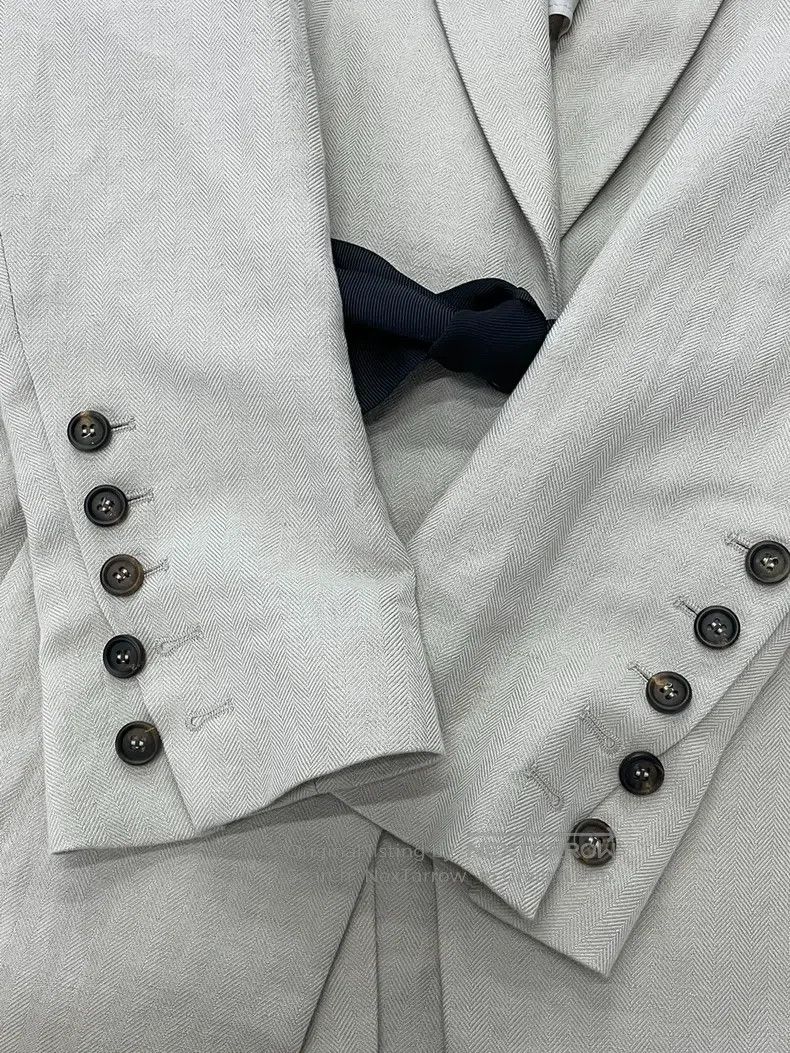 Brunello Cucinelli Brunello Cucinelli Light Color Collar Beaded Blazer Jacket Size XS / US 0-2 / IT 36-38 - 2 Thumbnail