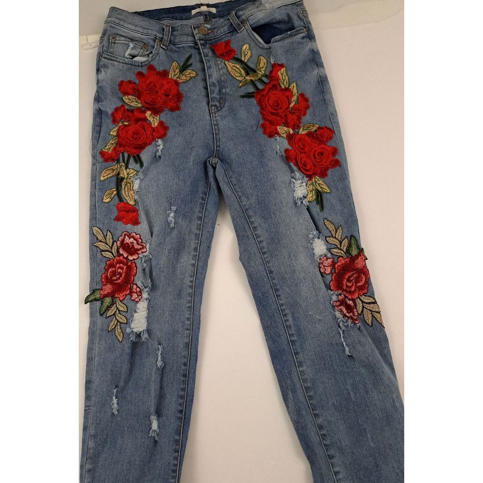 Vintage Jella C. Roses Embroidered Blue Jeans Stressed Medium Stretch Jeans Women M Blue Embroidered Roses 90s Theme Womens Bleue Size 32" / US 10 / IT 46 - 2 Thumbnail