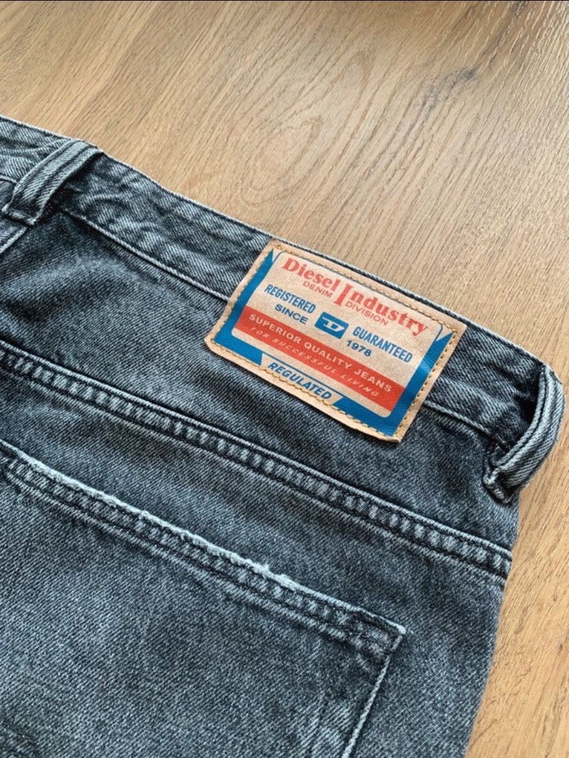 Diesel Diesel Relaxed Jeans 2001 D-Macro Size US 33 - 4 Thumbnail