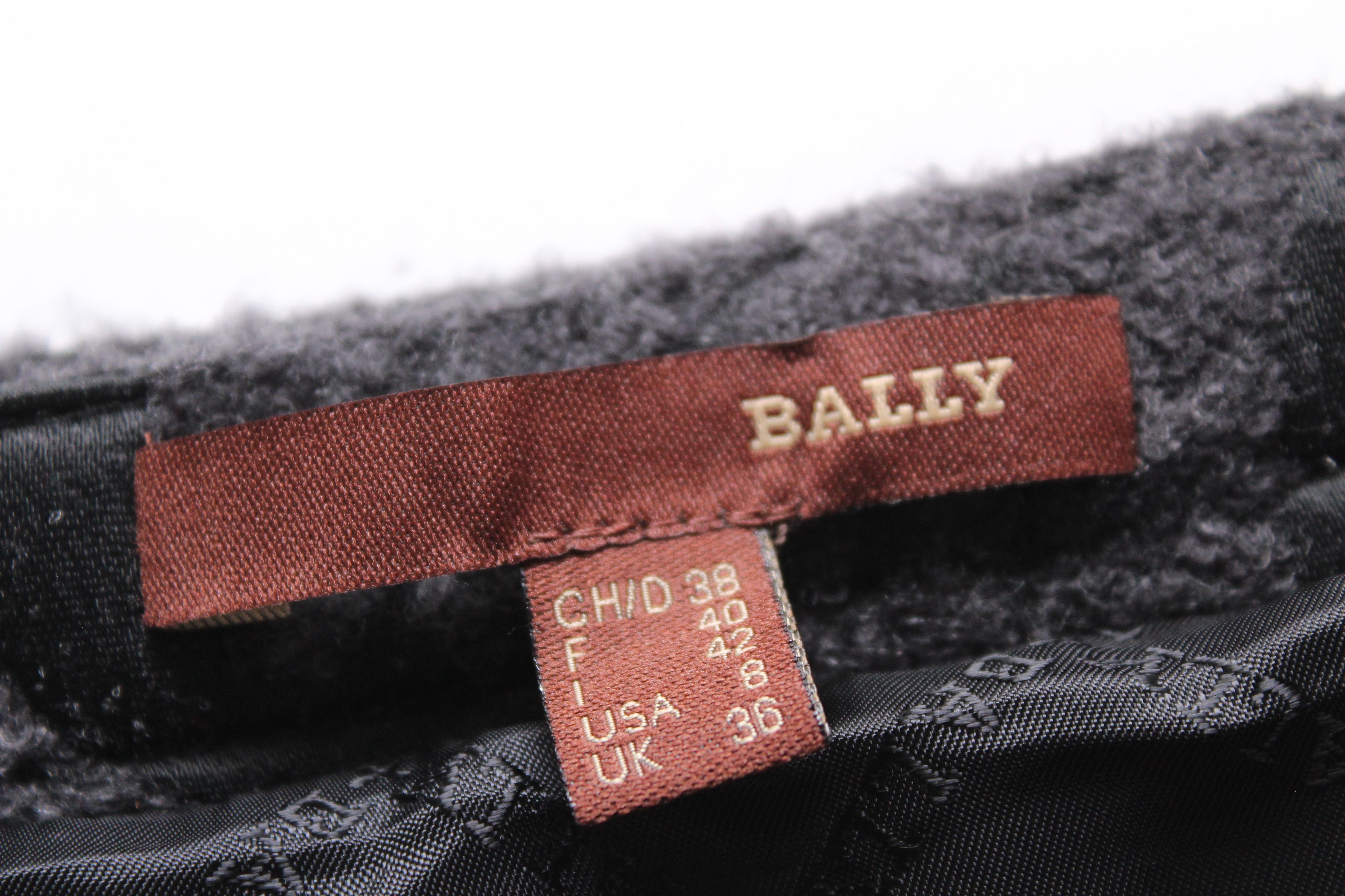 Bally Bally Skirt Wool Size US8 Authentic Hype Rare Vintage Size 30" / US 8 / IT 44 - 11 Thumbnail