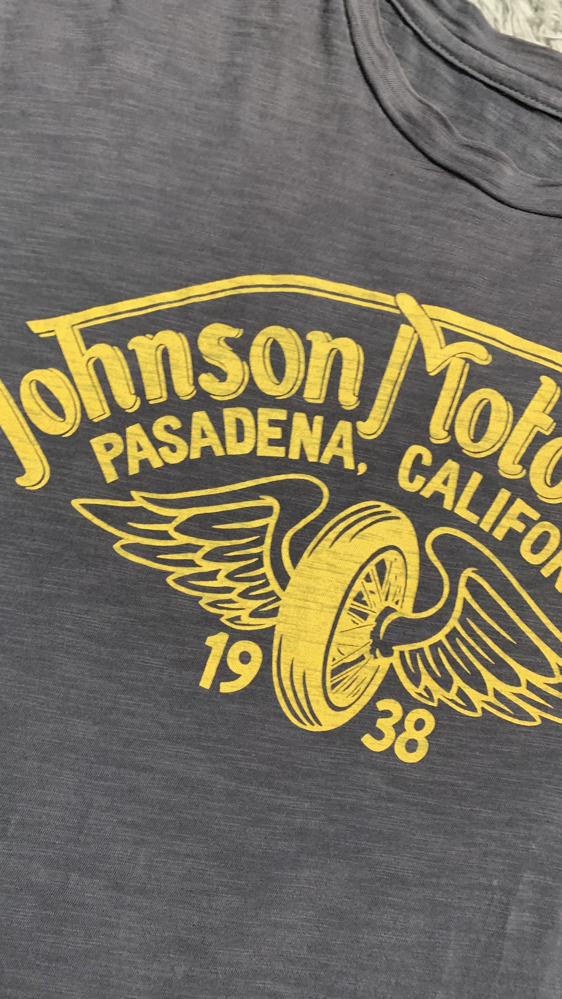 Johnson Motors Vintage Johnson motors Wings Size US M / EU 48-50 / 2 - 3 Thumbnail
