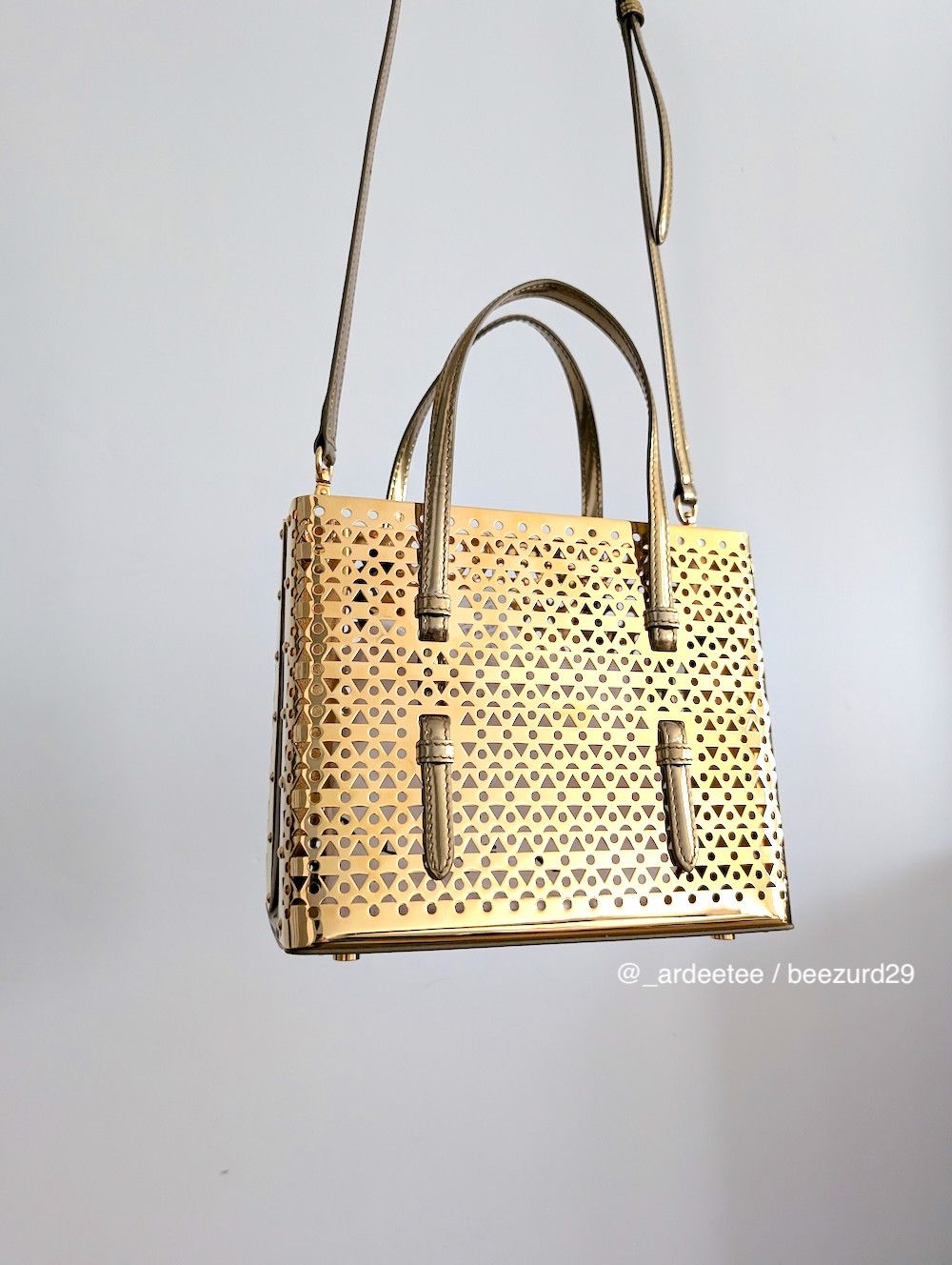 Alaia *NEW* SMALL MINA 20 METAL & LEATHER GOLD BAG Size ONE SIZE - 3 Thumbnail