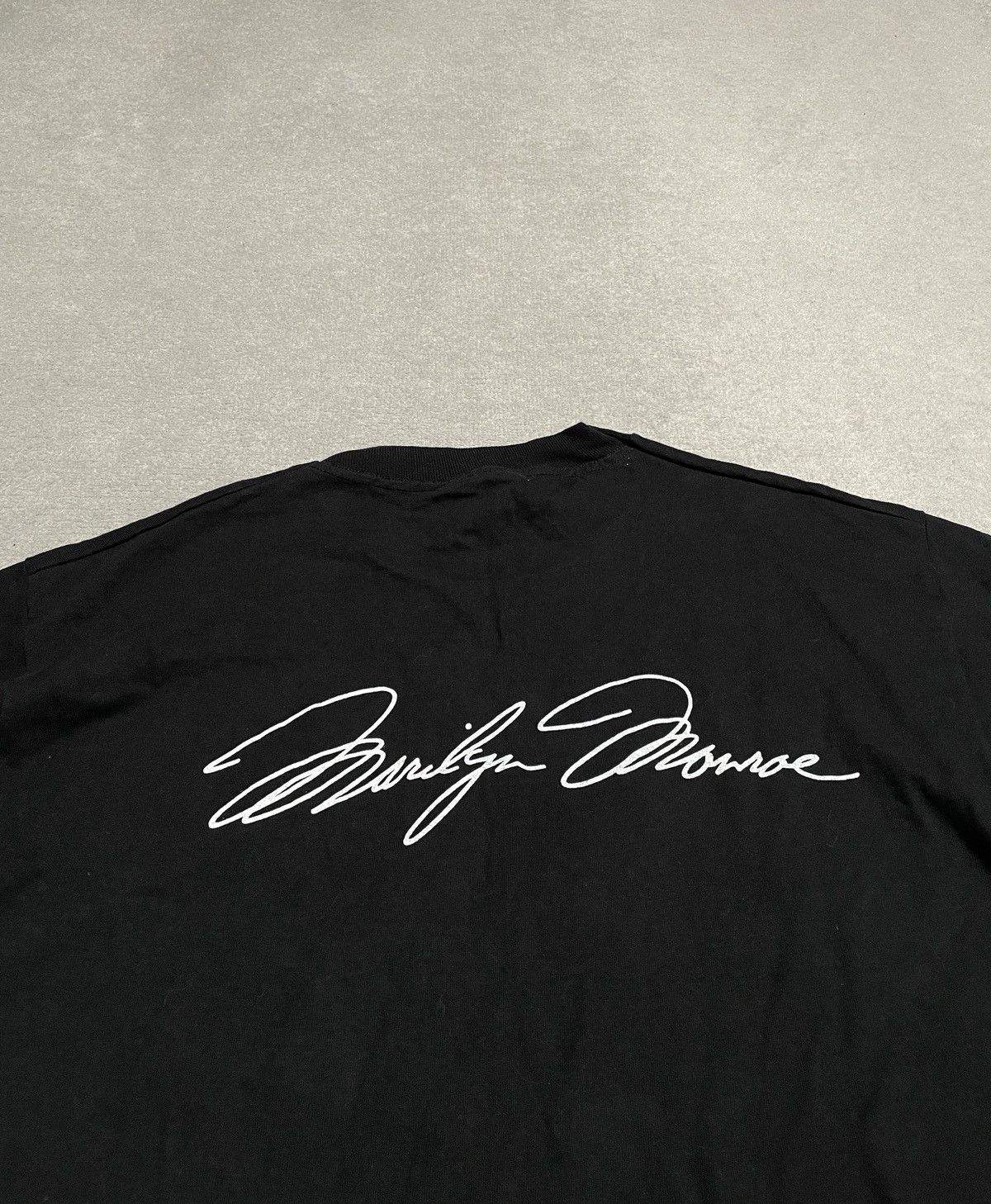 Band Tees Vintage Black T-Shirt Tee Marilyn Monroe Marlin Tease 90s Size US XL / EU 56 / 4 - 5 Thumbnail