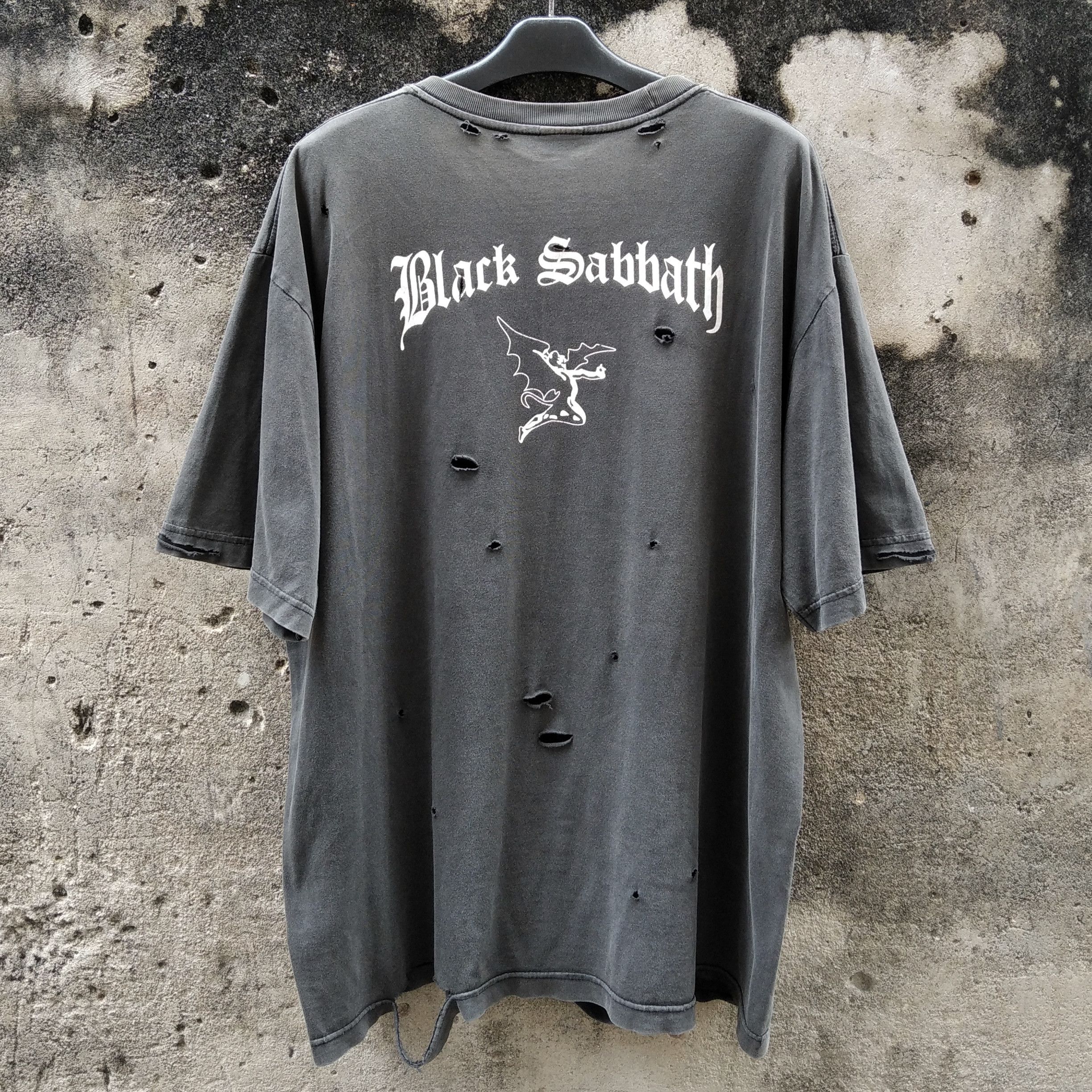 4GSELLER Vintage Early 00's BLACK SABBATH Thrashed T-Shirt Size US XL / EU 56 / 4 - 2 Thumbnail