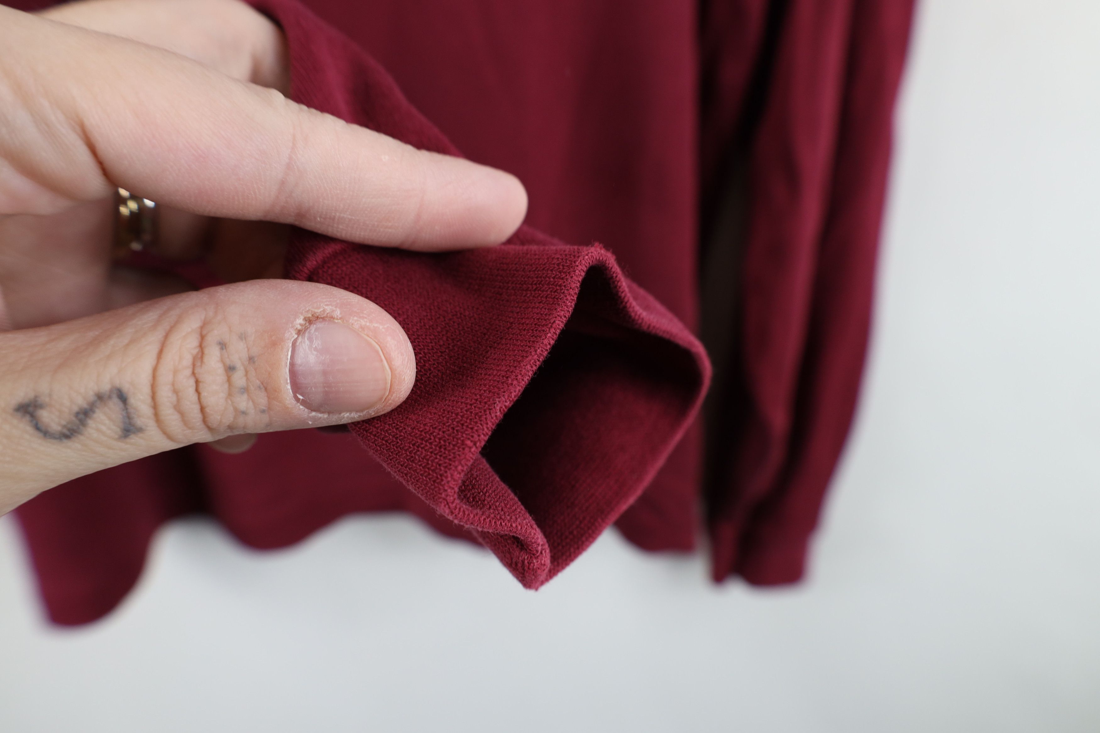 L.L. Bean Vintage 90s LL Bean Blank Turtleneck T-Shirt Maroon USA Size L / US 10 / IT 46 - 9 Thumbnail
