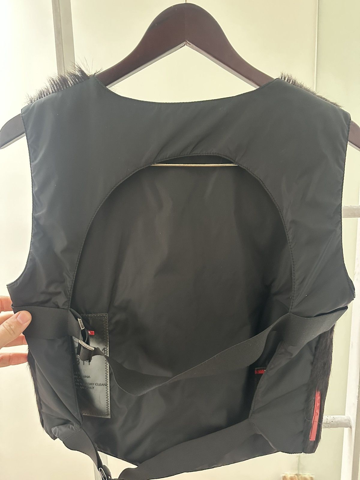 Prada 90s PRADA FUR VEST Size US S / EU 44-46 / 1 - 5 Thumbnail