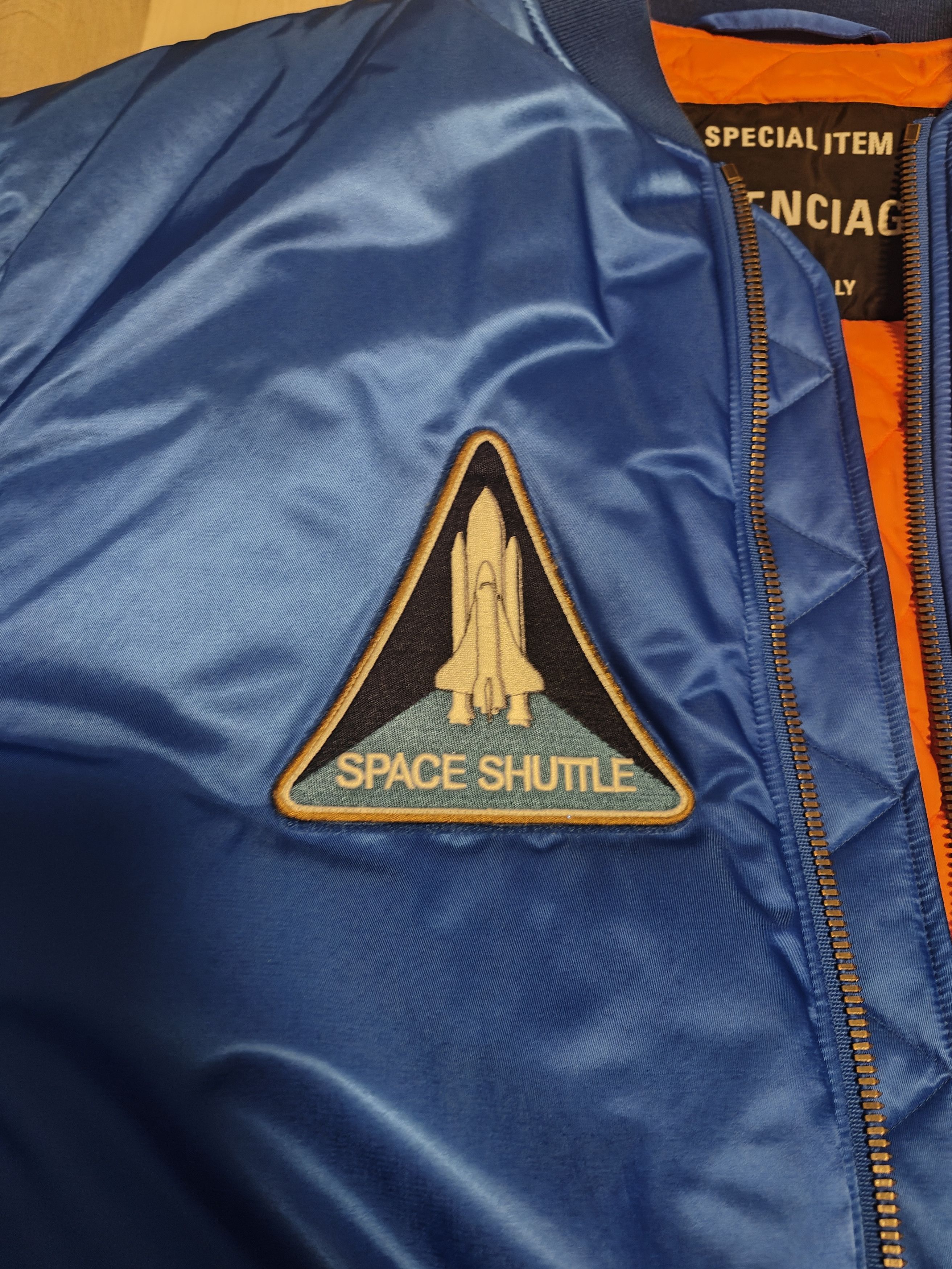 Balenciaga Balenciaga NASA Bomber Size US M / EU 48-50 / 2 - 2 Thumbnail