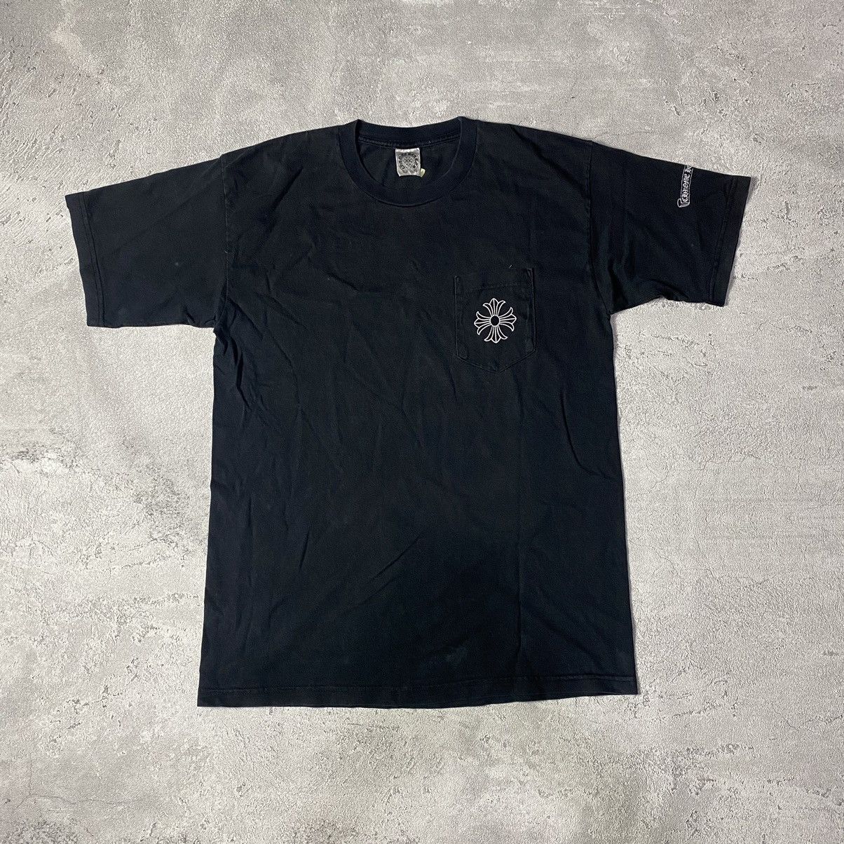 CHROME HEARTS MALIBU EXCLUSIVE BLOCK CROSS TEE