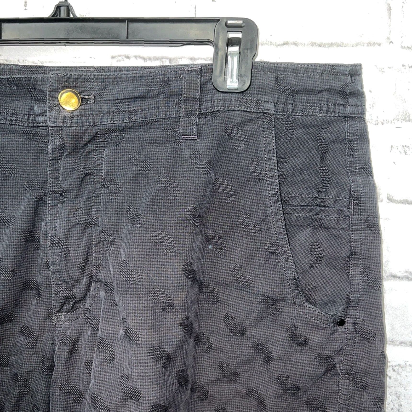 Lululemon VINTAGE Lululemon Shorts Chino Mens Size 36 Gray Size US 36 / EU 52 - 2 Thumbnail
