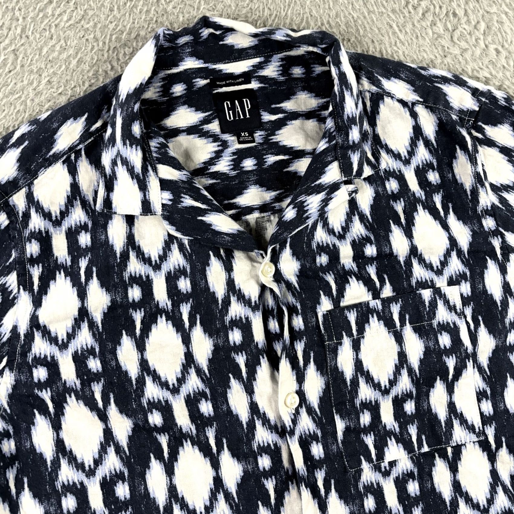 Gap GAP Shirt XS Blue White Ikat Print Linen Cotton Button Up Summer Mens Short Sleeve Size US XS / EU 42 / 0 - 2 Thumbnail