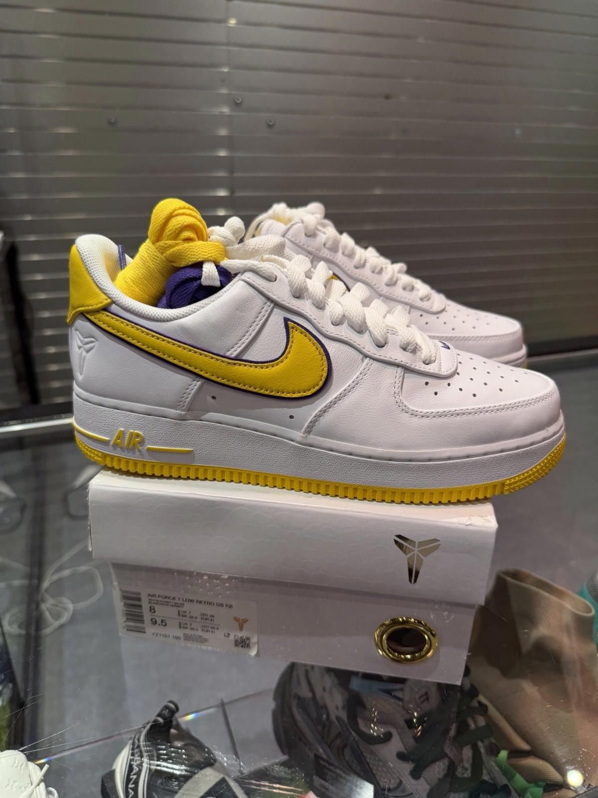 Nike Nike Air Force 1 Low Retro QS Lakers Kobe Bryant Size 8 Men Size US 8 / EU 41 - 5 Thumbnail