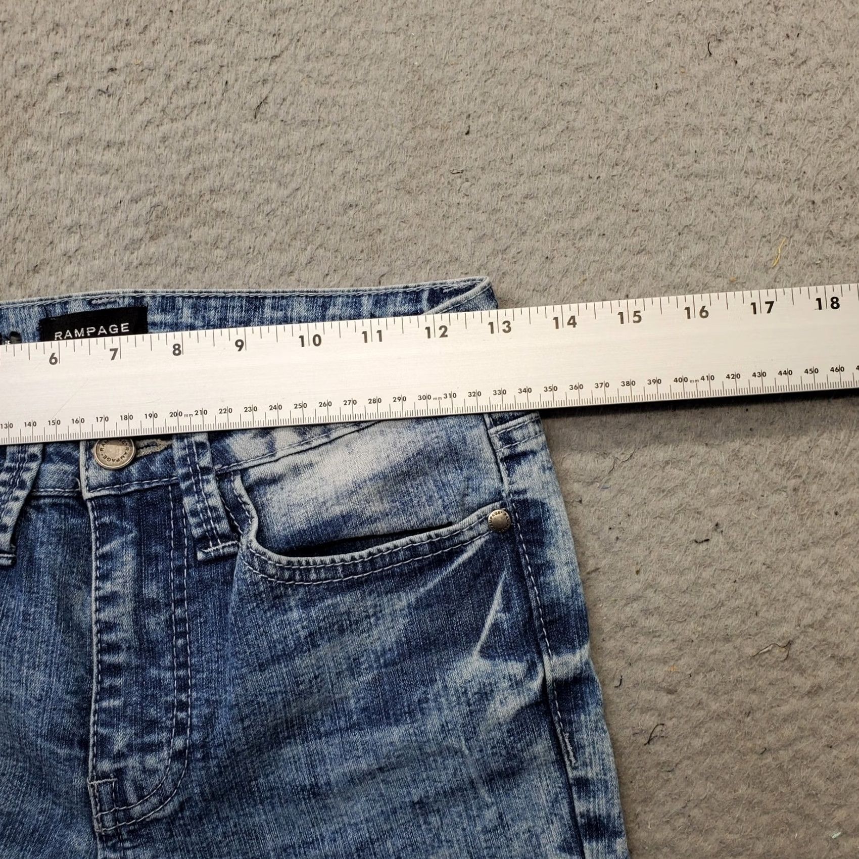 Vintage Rampage Jeans Womens 3 Denim Stretch Acid Wash Skinny Leg Casual Streetwear Womens Size 3 Blue Denim 26x30 5-Pocket Size 26" / US 2 / IT 38 - 6 Thumbnail