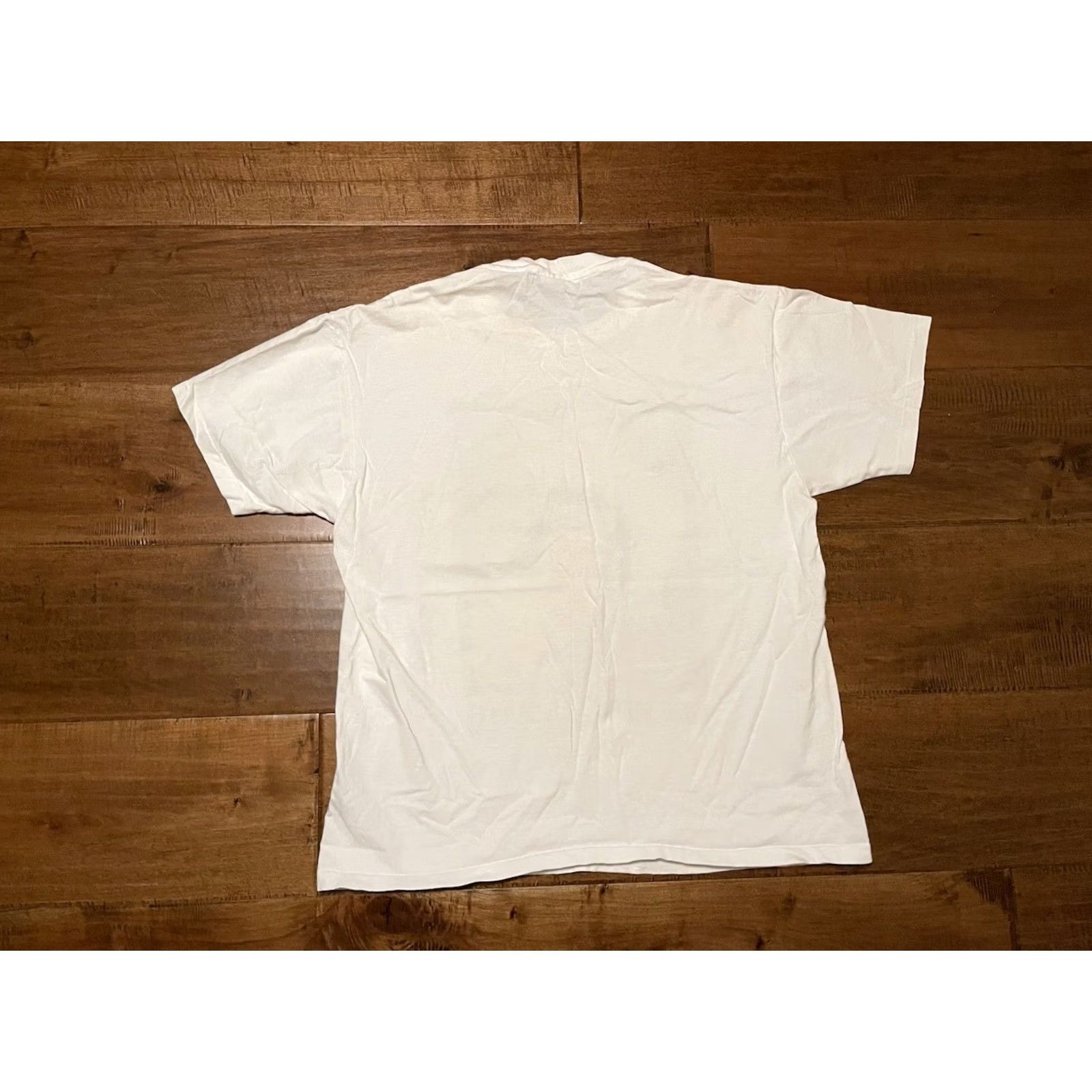 Anvil VINTAGE 1992 Human-i-Tees One With The Earth Native Wolf Single Stitch Shirt XL White Mens T-Shirt XS? Size US XL / EU 56 / 4 - 5 Thumbnail