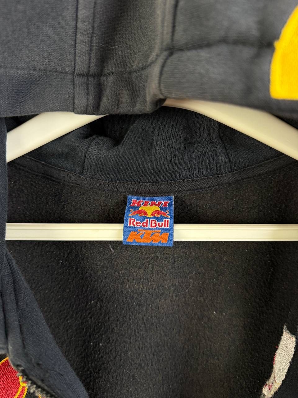 Red Bull Red Bull Kini Collage Zip Hoodie Vintage Racing Size S Size US S / EU 44-46 / 1 - 9 Thumbnail