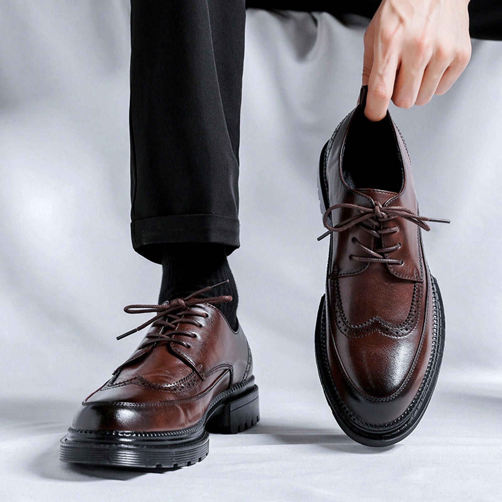 Vintage Stylish Brown Leather Dress Shoes Size US 11 / EU 44 - 2 Thumbnail