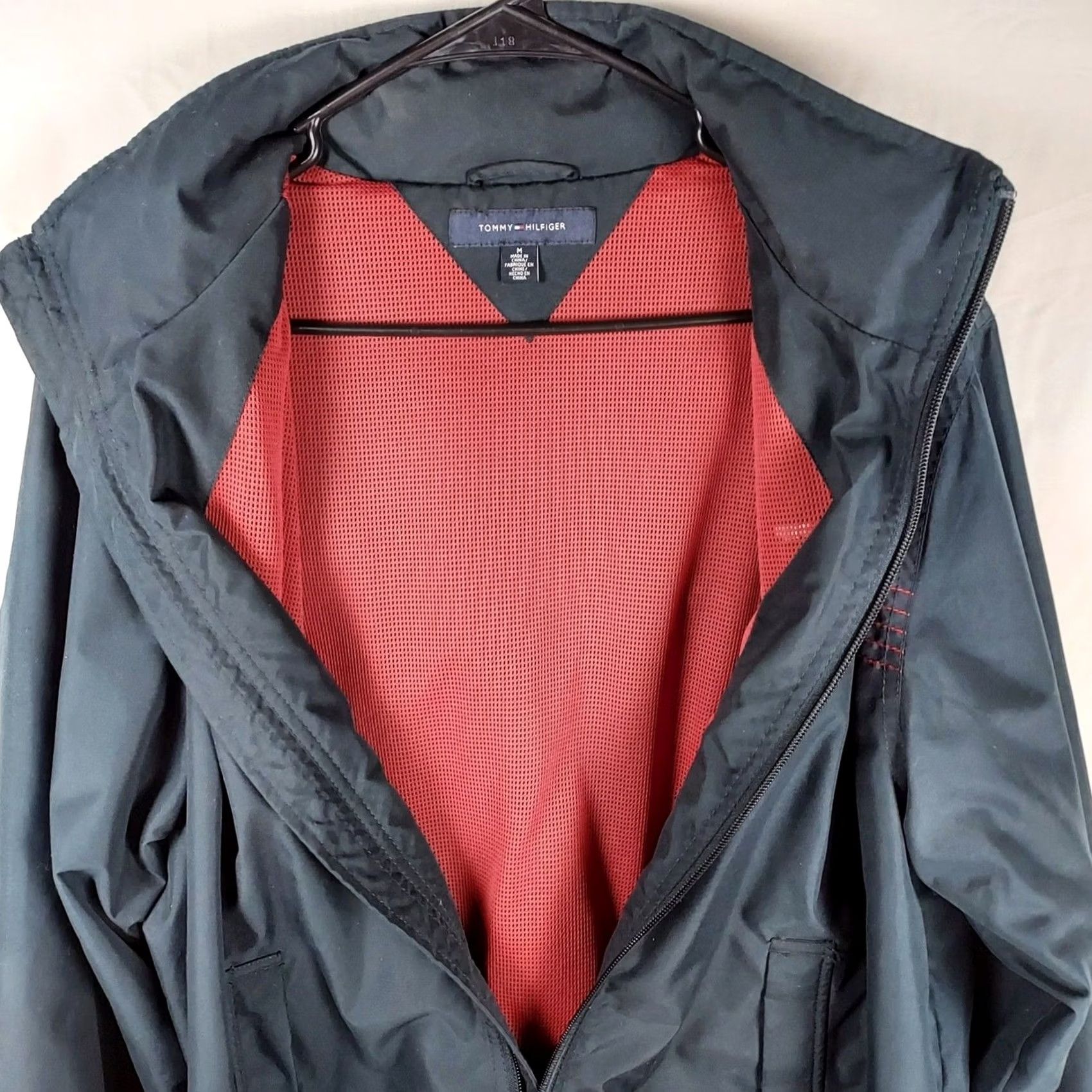 Tommy Hilfiger Tommy Hilfiger Mens Windbreaker Jacket Size M Blue Red Stripe Lightweight Coat Regular Fit Junior-… Size US M / EU 48-50 / 2 - 4 Thumbnail