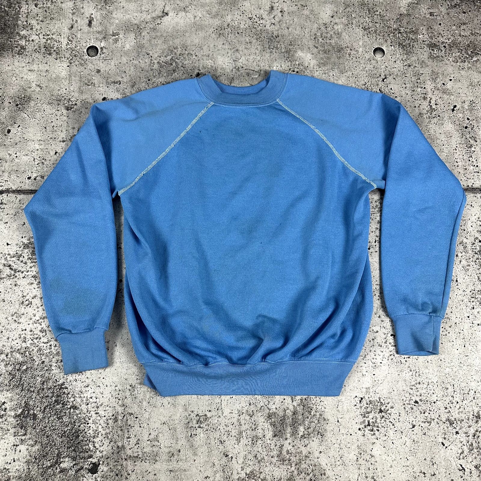 Vintage True Vintage Raglan Sweatshirt Size Medium(22x26) Baby Blue Size US M / EU 48-50 / 2 - 1 Thumbnail