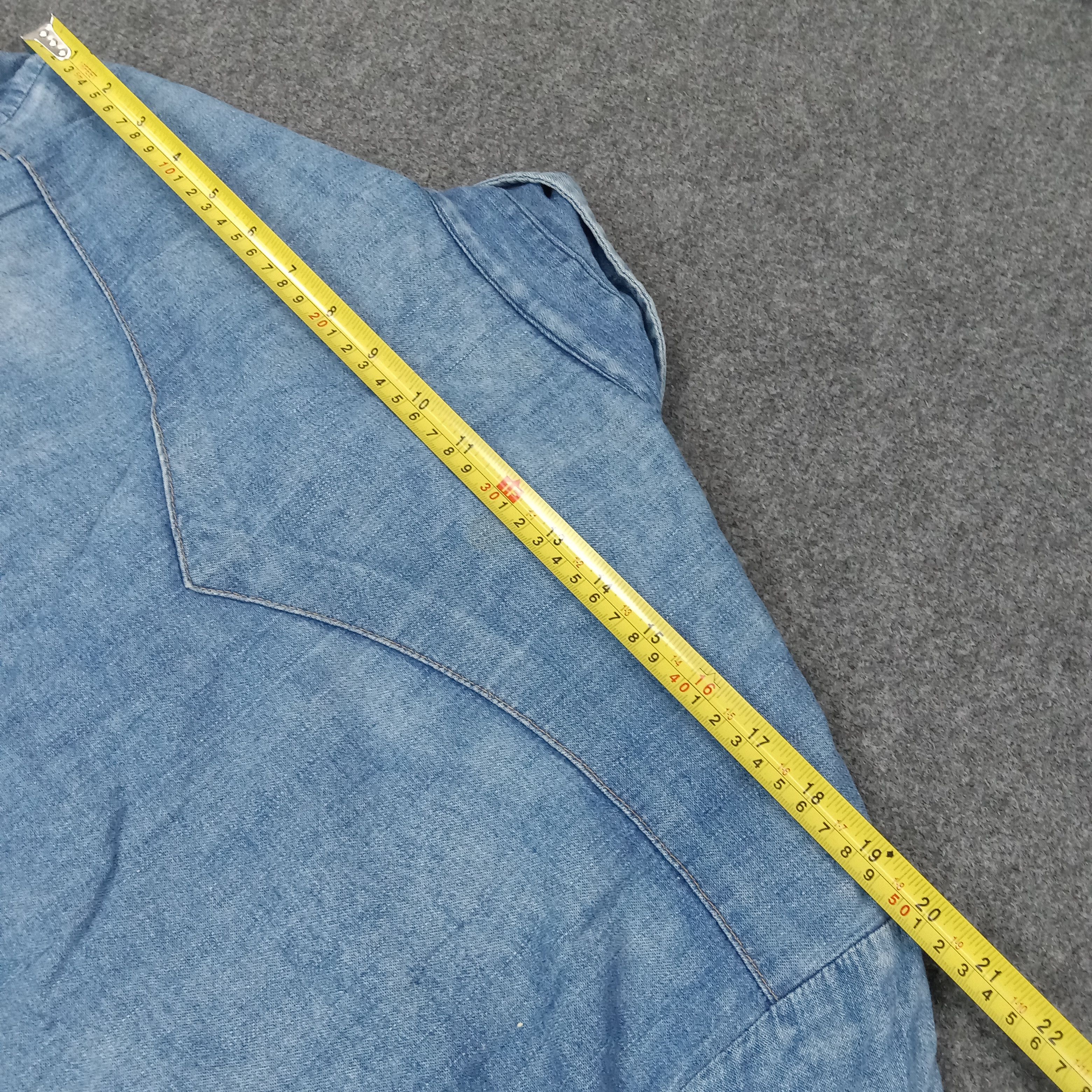Blue Blue Japan BLUE BLUE Japanese Fashion Brand Shirts C249N13 Size US M / EU 48-50 / 2 - 7 Thumbnail