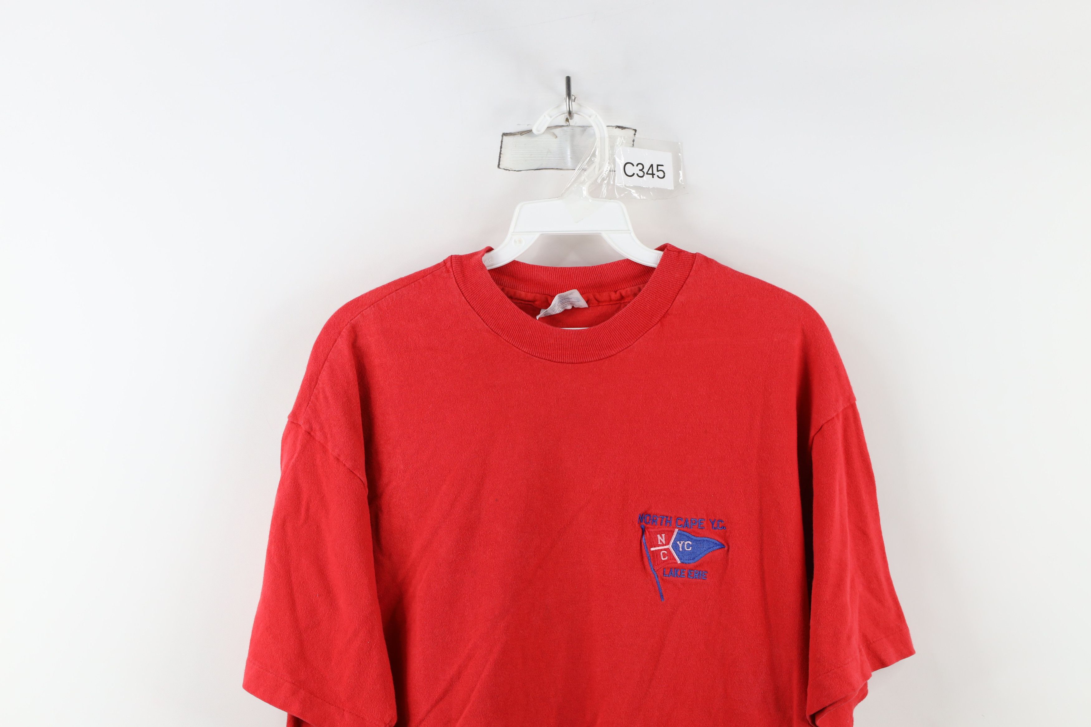 Vintage Vintage 90s Streetwear Cape Yacht Club Lake Erie T-Shirt USA Size US L / EU 52-54 / 3 - 2 Thumbnail
