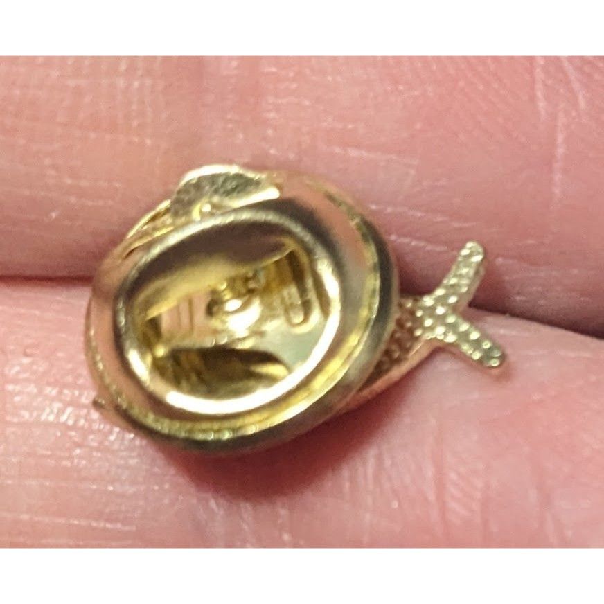Other Minimalist Ichthus Jesus Fish Gold Tone Lapel Pin Size ONE SIZE - 4 Thumbnail