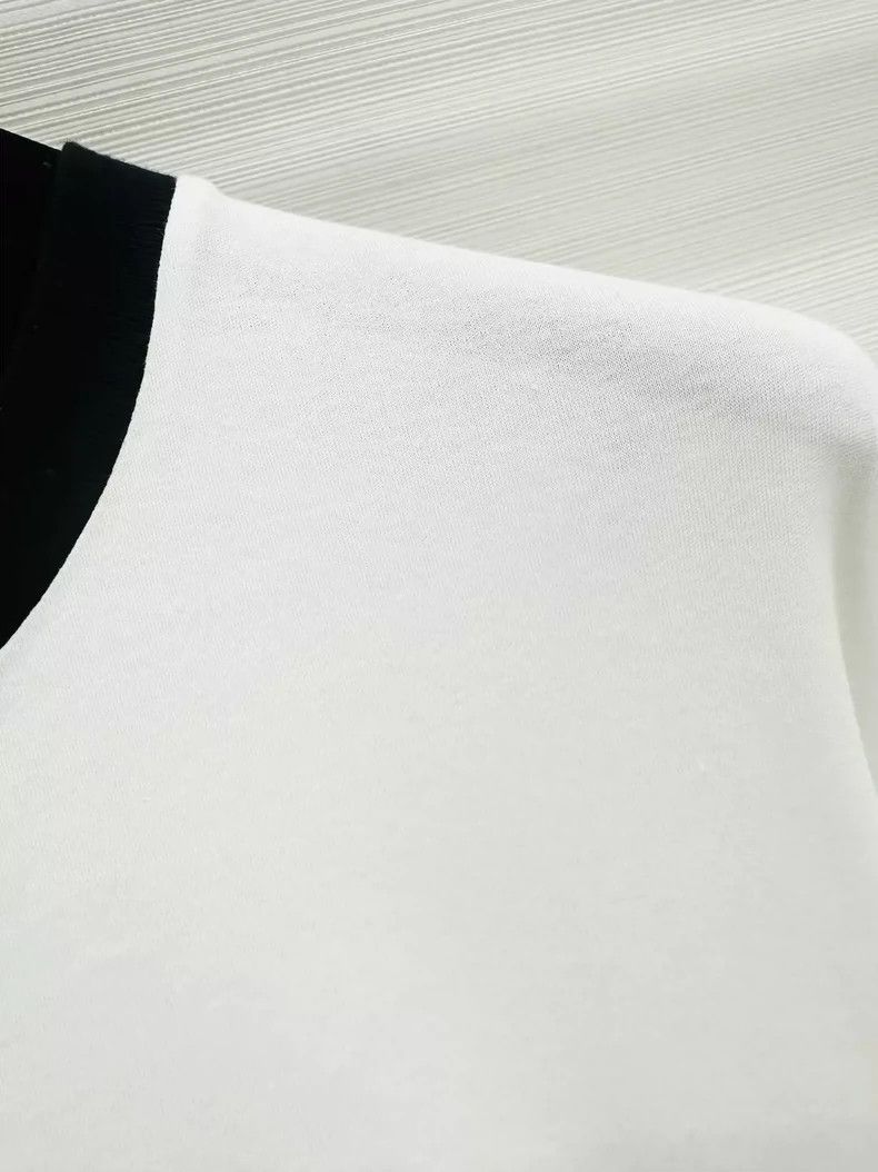 Louis Vuitton Louis Vuitton Letter Short Sleeve Size M / US 6-8 / IT 42-44 - 3 Thumbnail