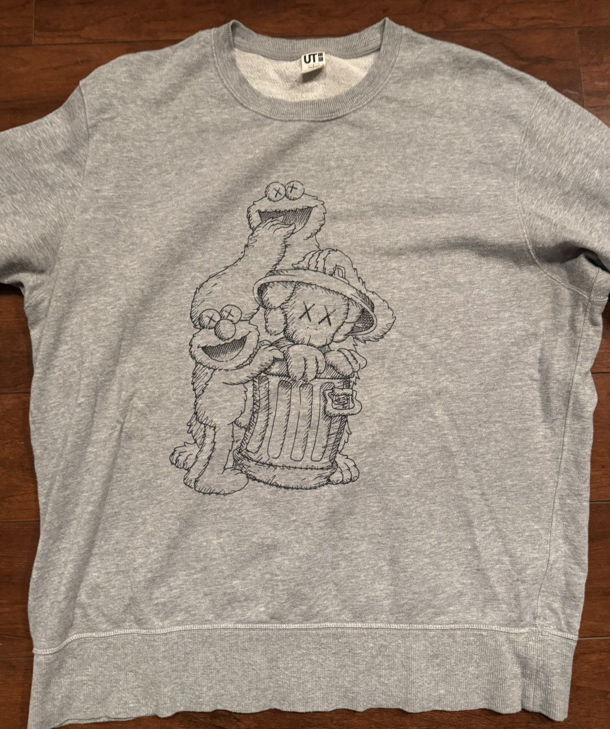 Kaws × Uniqlo KAWS x Uniqlo x Sesame Street Crewneck Sweatshirt Size US L / EU 52-54 / 3 - 1 Thumbnail