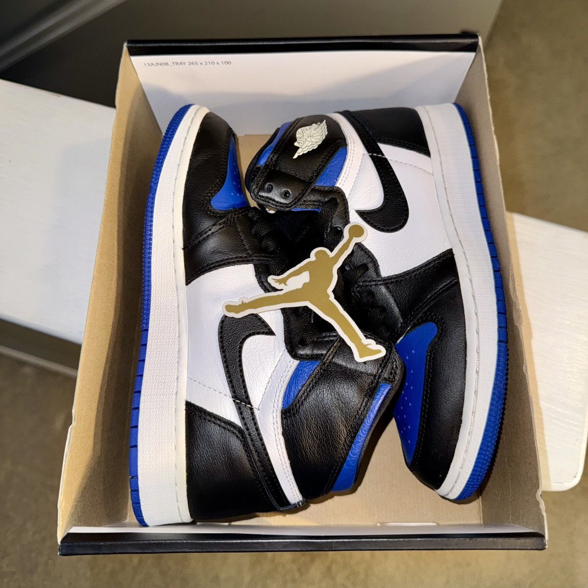 Nike Jordan 1 Retro High - Royal Toe Size US 6 / EU 39 - 2 Thumbnail