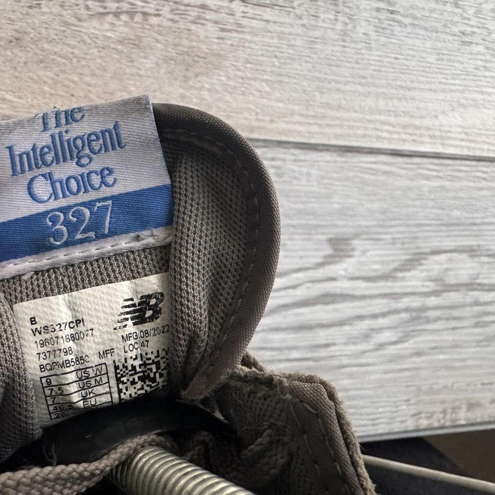 New Balance NEW BALANCE • 327 "Grey" (7.5M) Size US 7.5 / EU 40-41 - 5 Thumbnail