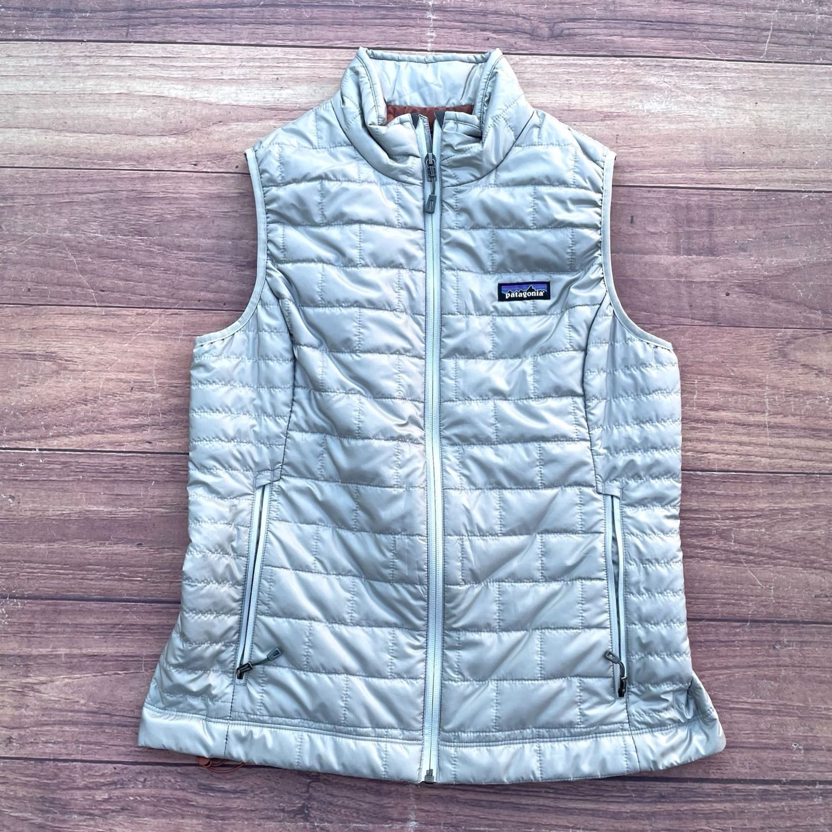 Patagonia VINTAGEPatagonia Womens Nano Puff Vest Sleet Green M Logo NWT 84247 Size M / US 6-8 / IT 42-44 - 2 Thumbnail