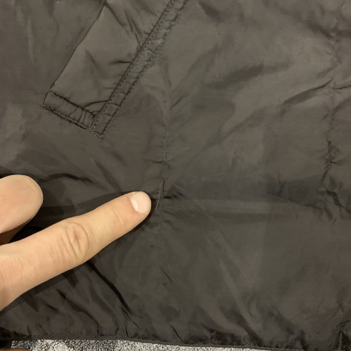 Armani Vintage Armani Jeans Puffer Jacket Size 38 EU 4 US Size XS / US 0-2 / IT 36-38 - 6 Thumbnail