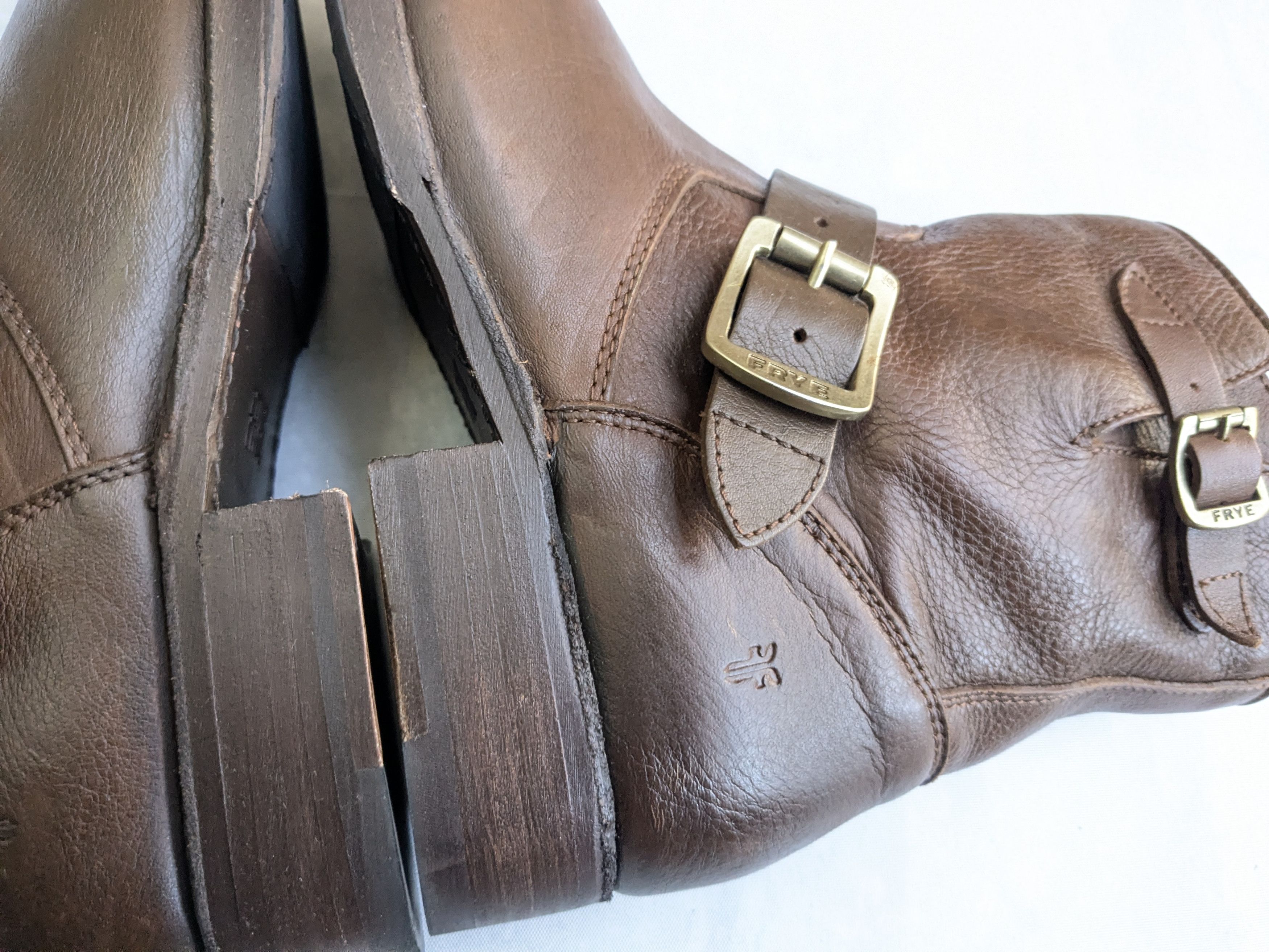 Frye Frye Engineer Boots Brown Suede Leather 7 Leather Buckle Size US 7 / EU 40 - 9 Thumbnail