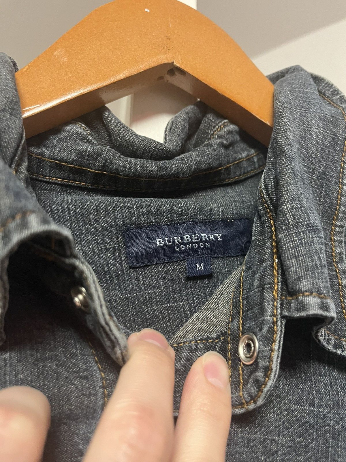Burberry Vintage Burberry Denim Jacket Size US M / EU 48-50 / 2 - 4 Thumbnail