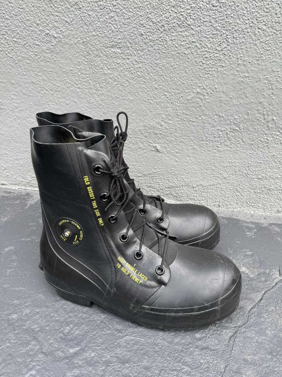 Vintage Bata US Military Extreme Cold Mickey Boot 11R Vintage ...