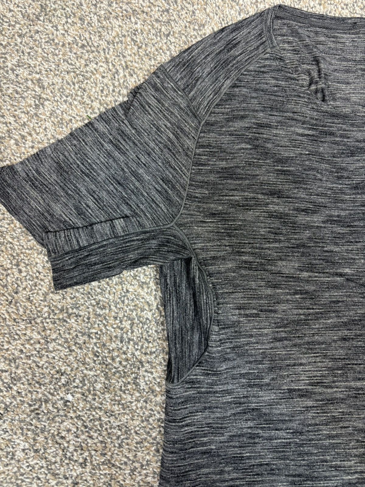 Lululemon Lululemon metal vent tech tshirt heather gray Size US S / EU 44-46 / 1 - 3 Thumbnail