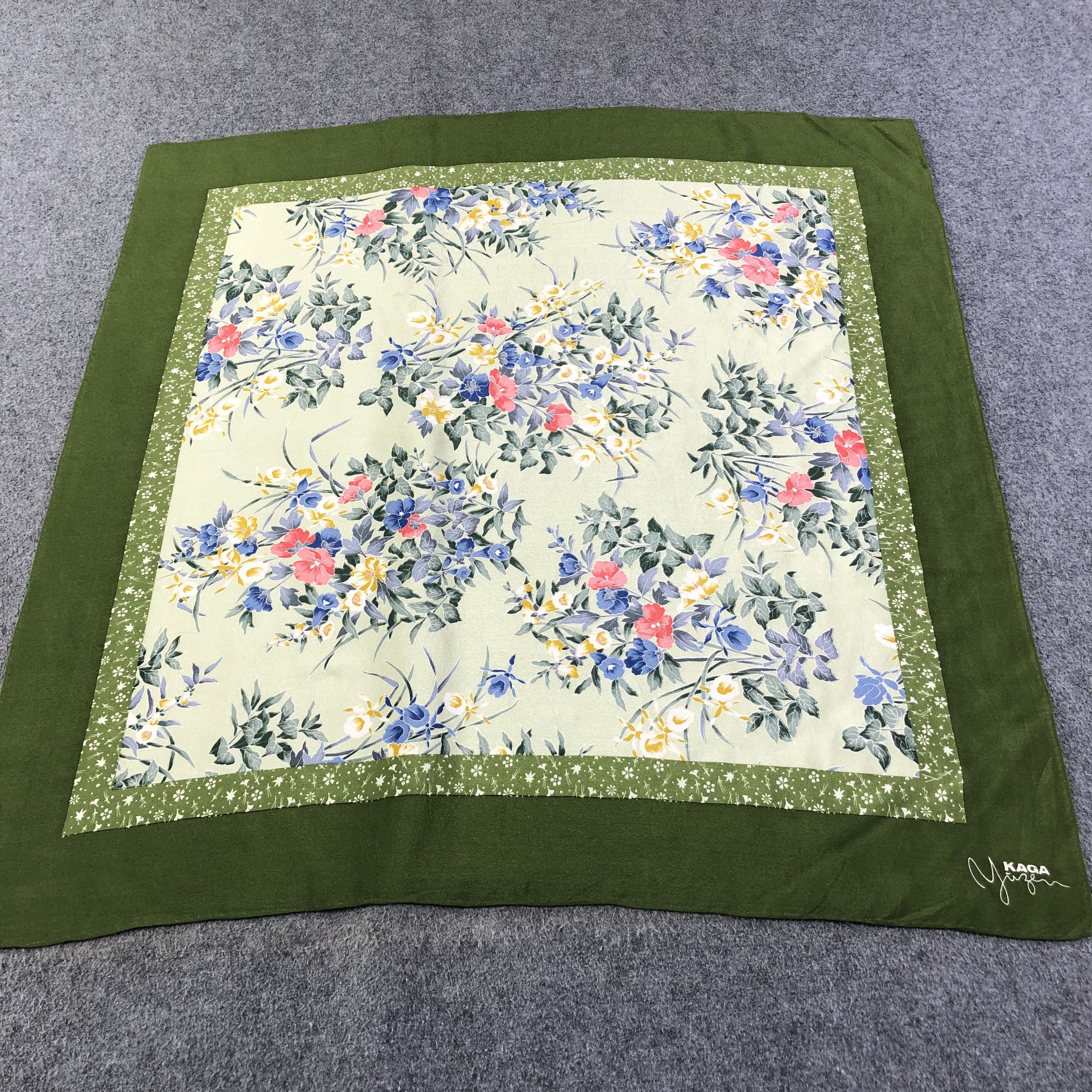 Japanese Brand Vintage Kaga Yuzen Floral Hand Rolled Silk Scarf M658 Size ONE SIZE - 1 Thumbnail