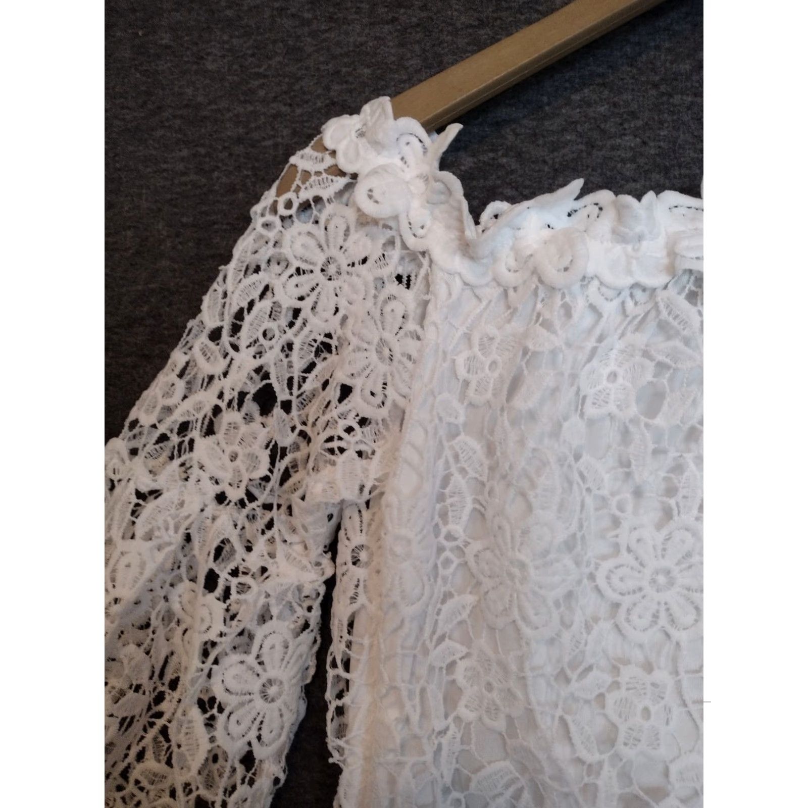 Vintage Auxo White Off Shoulder Floral Lace Short Dress 3/4 Sleeve M Womens Dress Floral Pattern Summer Spring Size 32" / US 10 / IT 46 - 7 Thumbnail