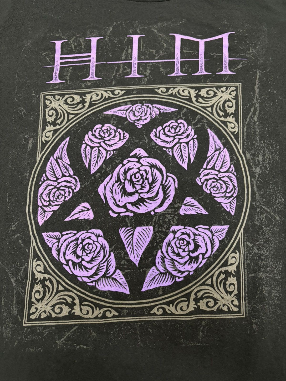Band Tees HIM FINNISH GOTHIC ROCK BAND TEE HEARTAGRAM GOTH ROSES LOGO Size US XXL / EU 58 / 5 - 5 Thumbnail
