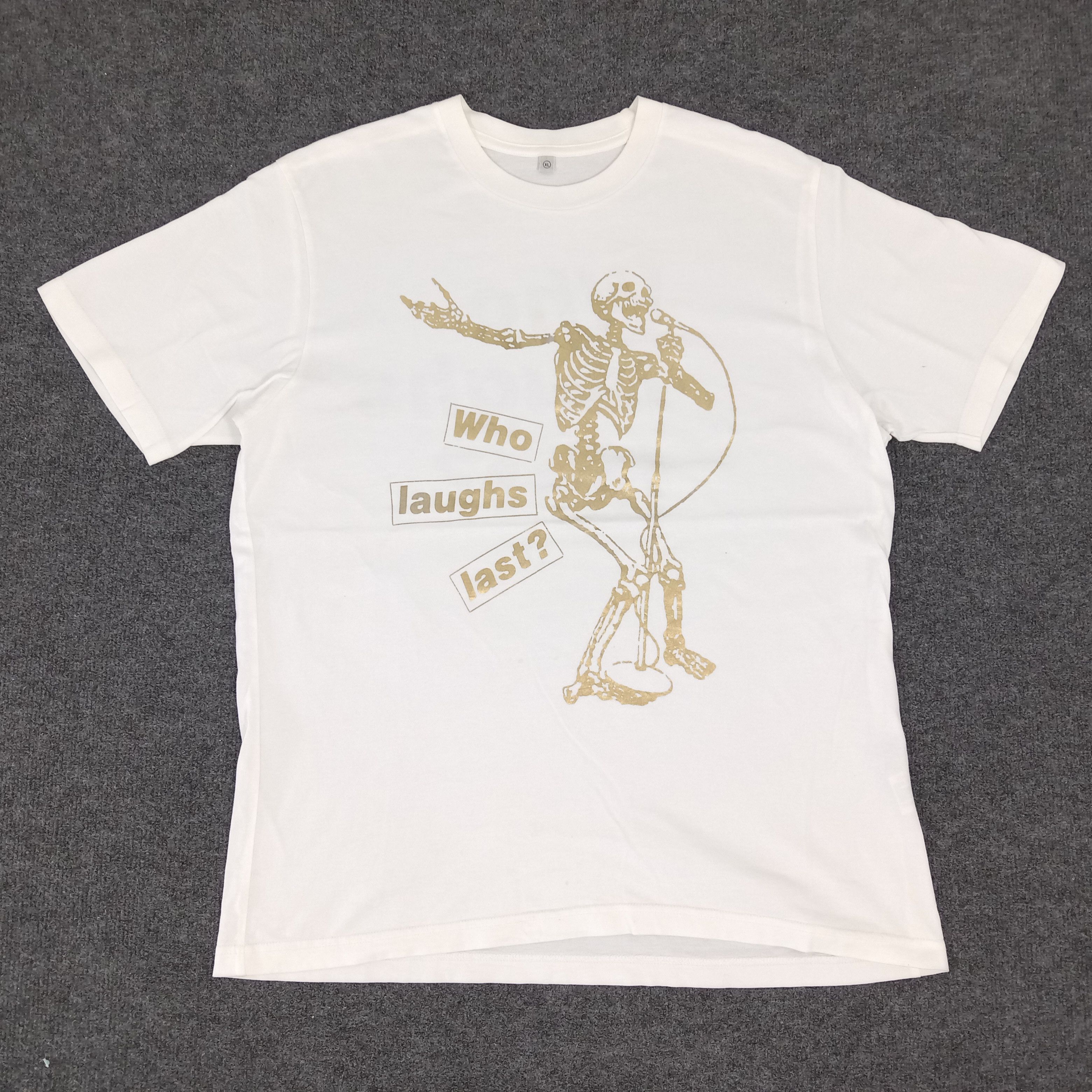 Barbara Kruger X Japanese Brand Skull Art Tshirt