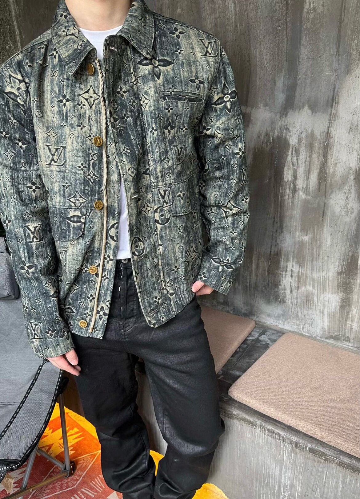 Louis Vuitton vintage lv denim jacket in excellent condition Size US XXL / EU 58 / 5 - 7 Thumbnail