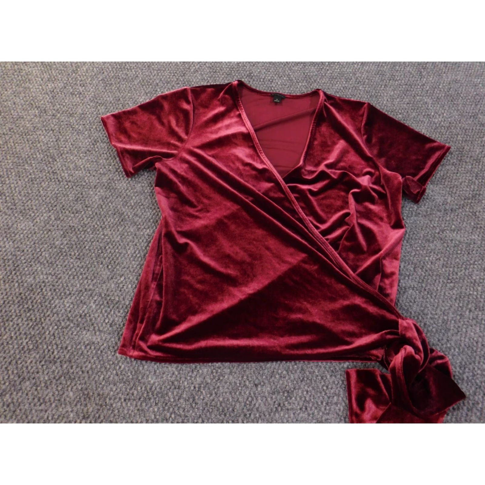 Ann Taylor Ann Taylor Blouse Shirt Women Medium Red Knit Polyester Spandex V-Neck Pullover Casual Long Sleeve Stretch Velvet Knit Size M / US 6-8 / IT 42-44 - 3 Thumbnail