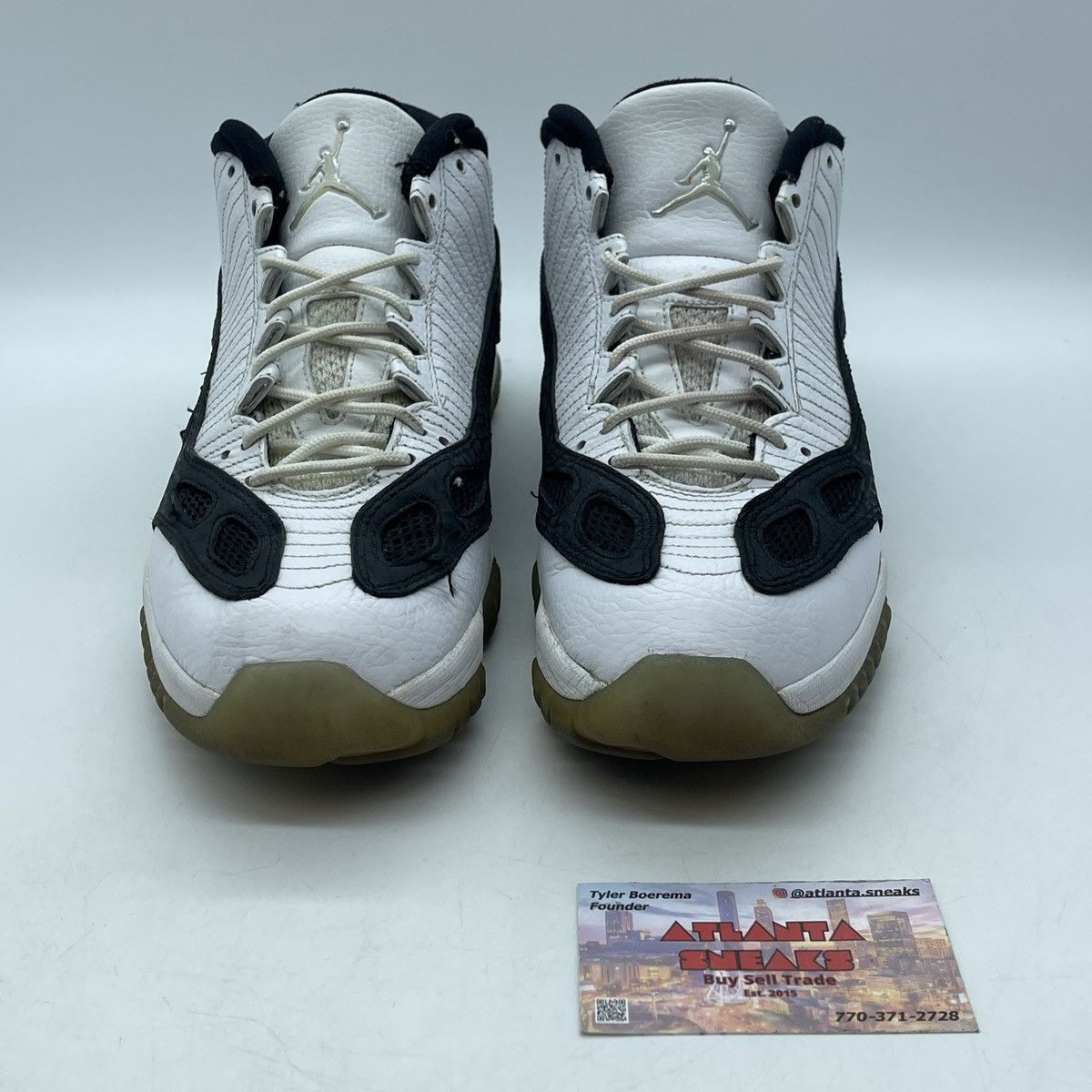 Jordan Brand Air Jordan 11 low Size US 9.5 / EU 42-43 - 2 Thumbnail