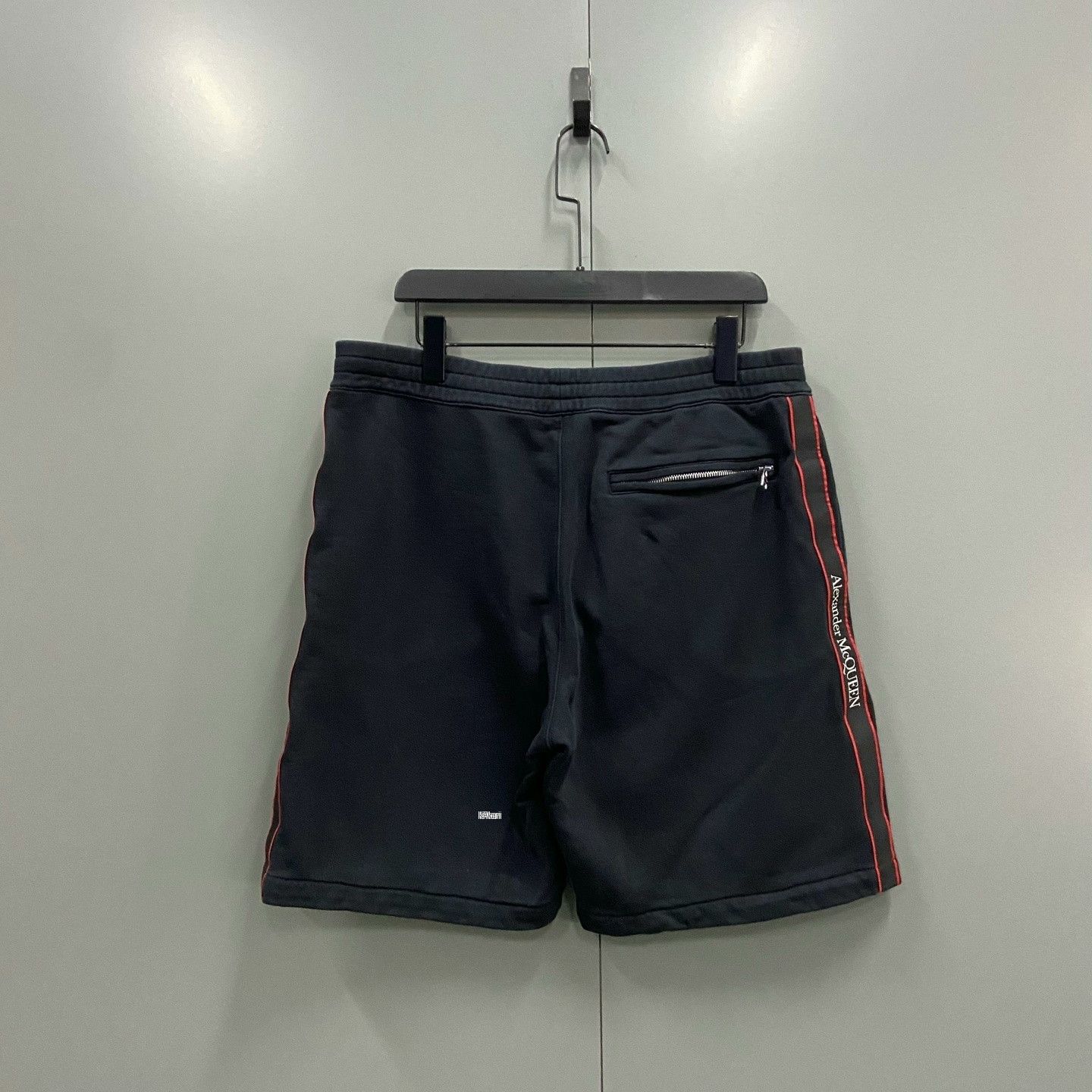 Alexander McQueen Alexander McQueen Side Logo Shorts Size US 28 / EU 44 - 2 Thumbnail