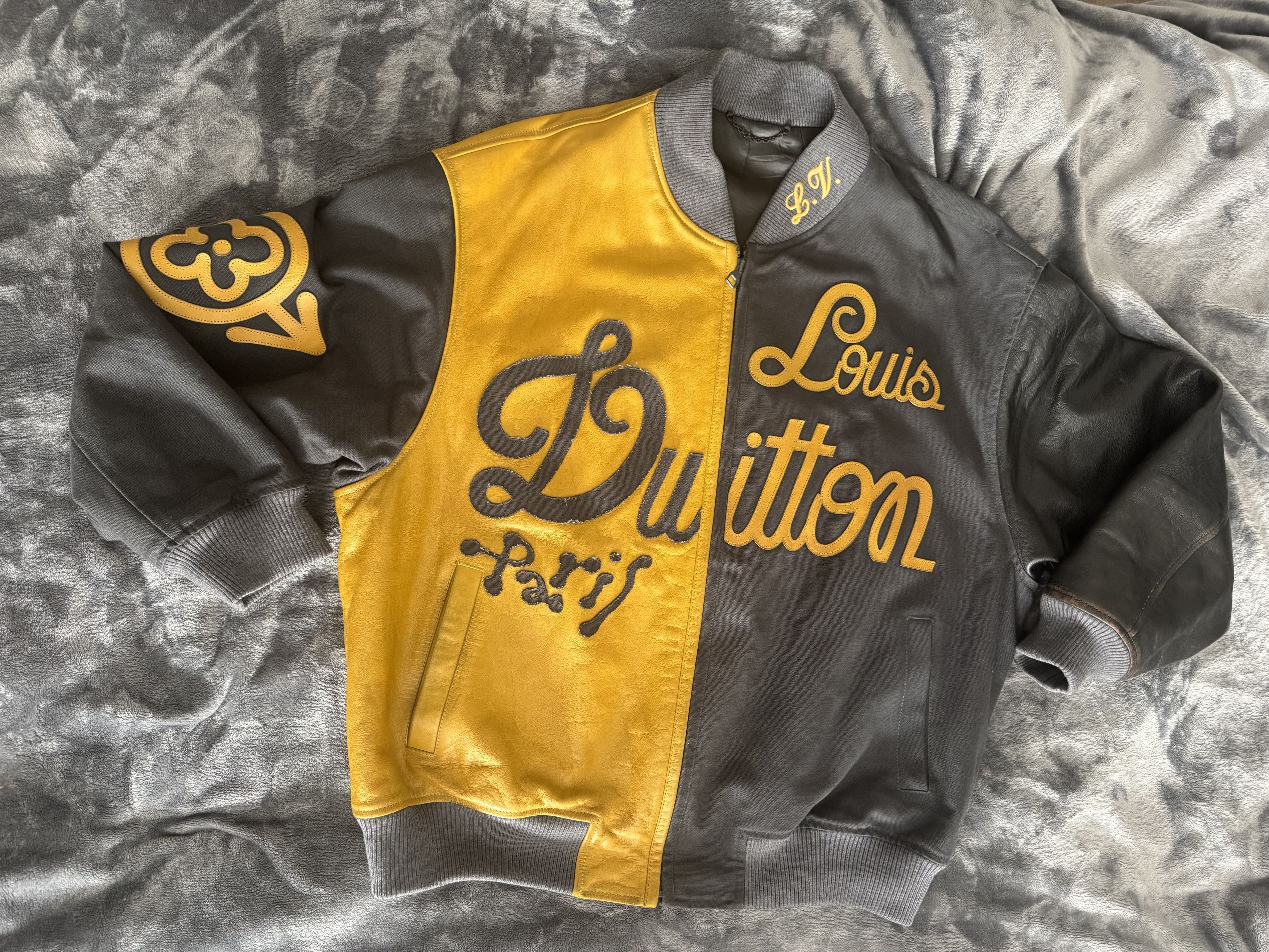 Louis Vuitton Louis Vuitton Mix Canvas Leather Bomber - Marigold/Black Size US L / EU 52-54 / 3 - 1 Thumbnail