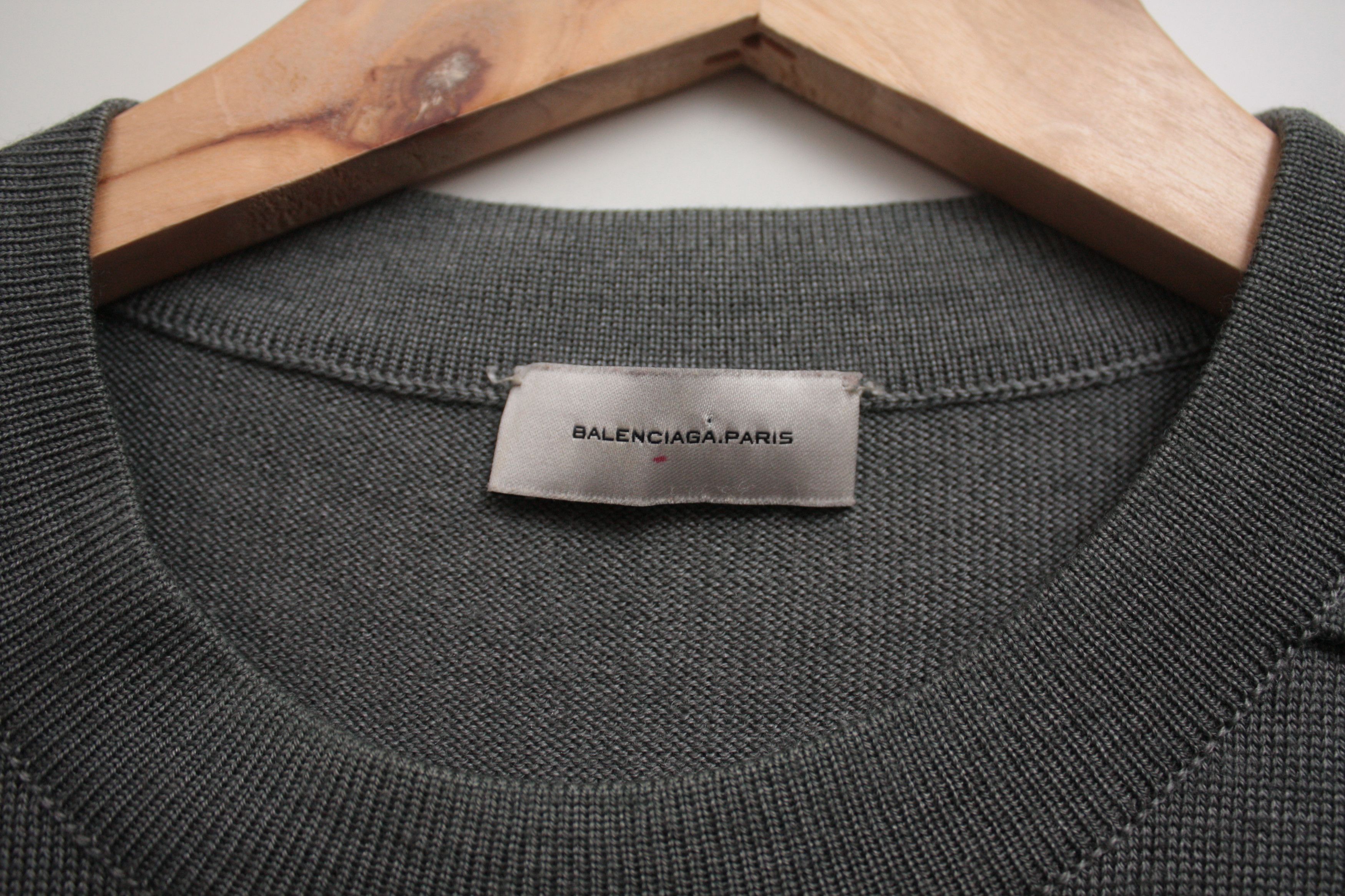 Balenciaga Balenciaga Paris Grey Wool Silk Blend Knitted Sweater Men's Size US S / EU 44-46 / 1 - 4 Thumbnail